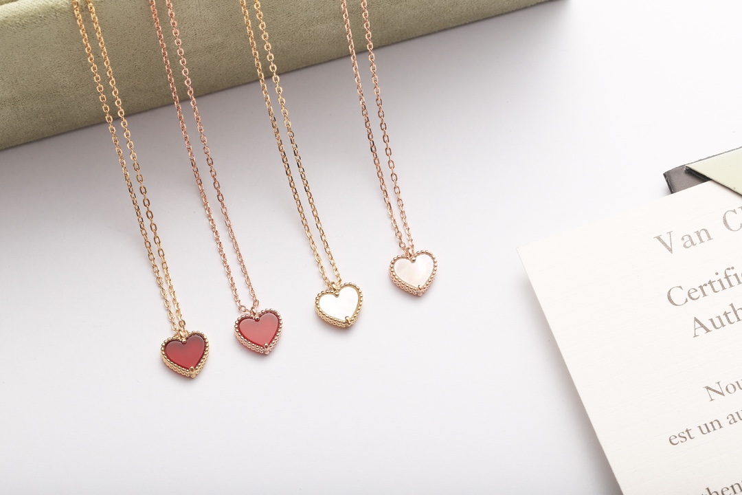 Heart Carnelian Necklace Item No. 380589