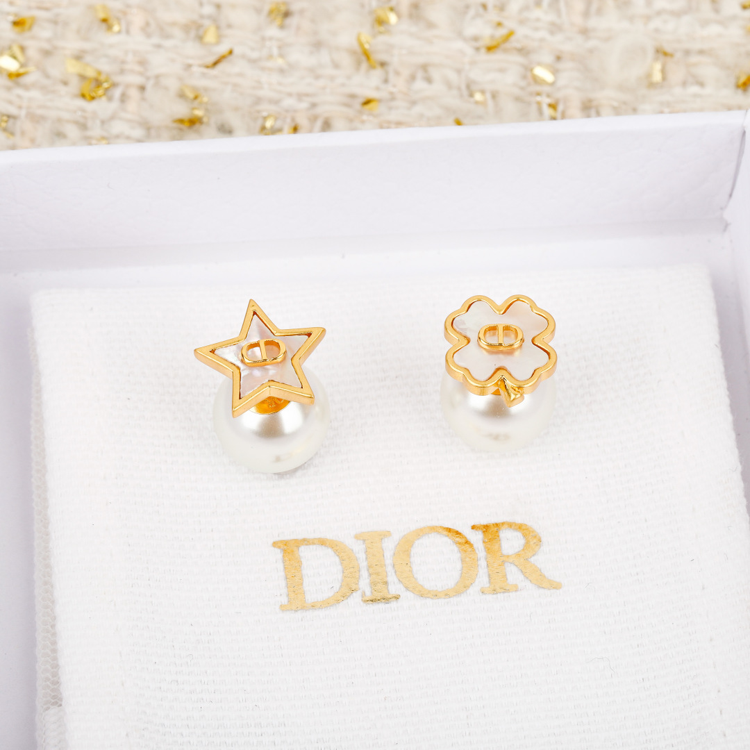 Star Pearl Earrings Item No.250396