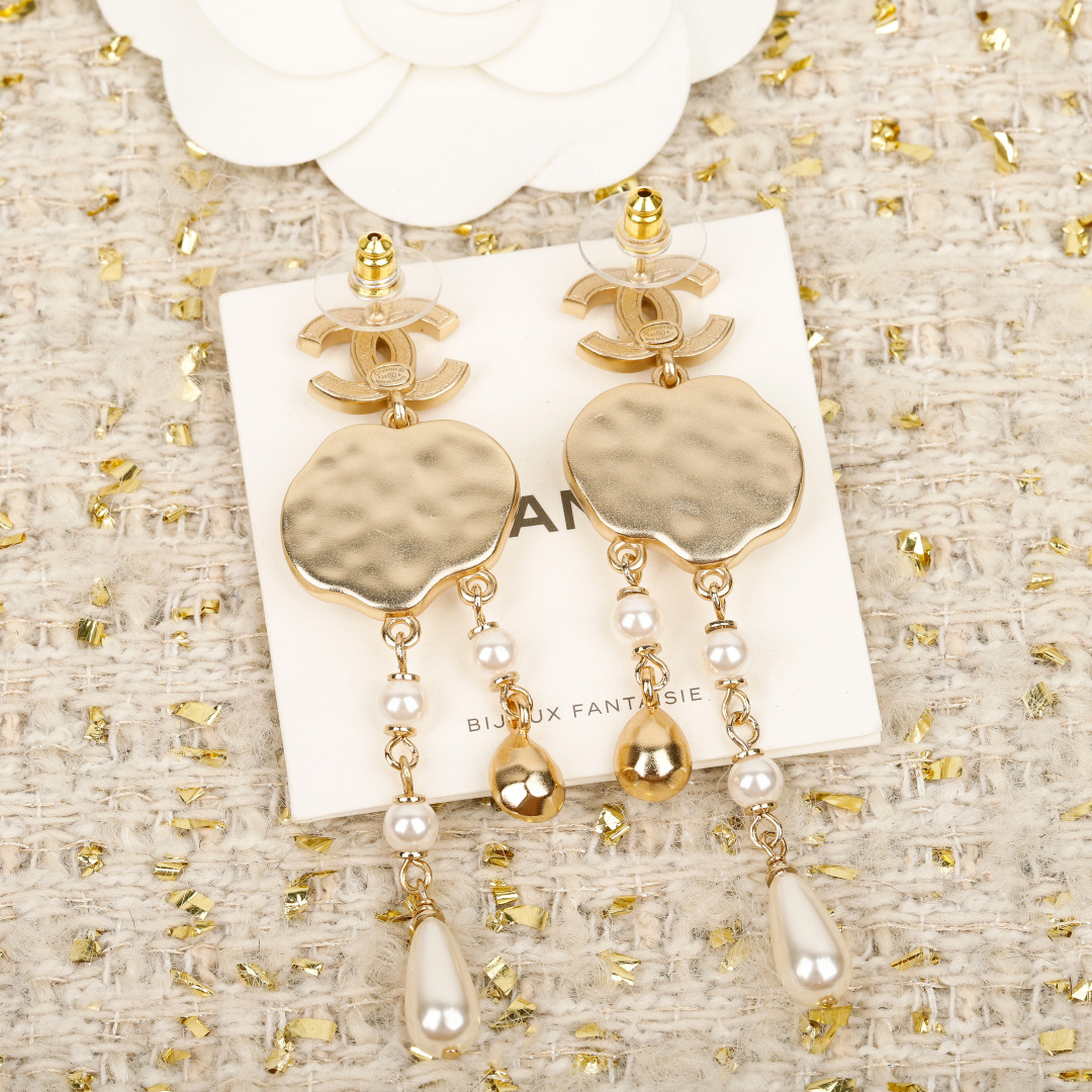 Cloud Pearl Earrings Item No.250504