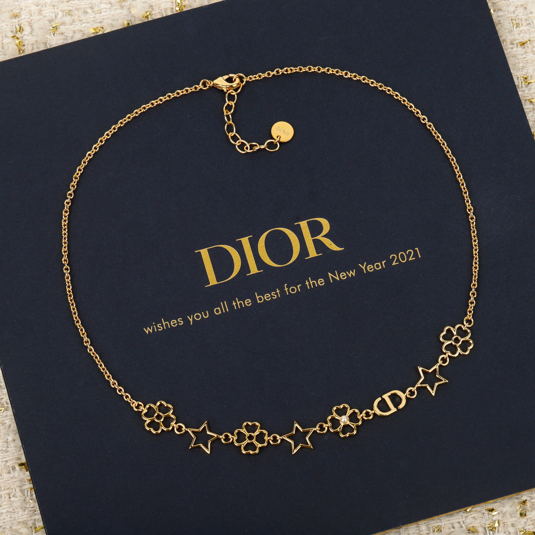 CD Hollow Multi-Star Grass Necklace Item No.250488