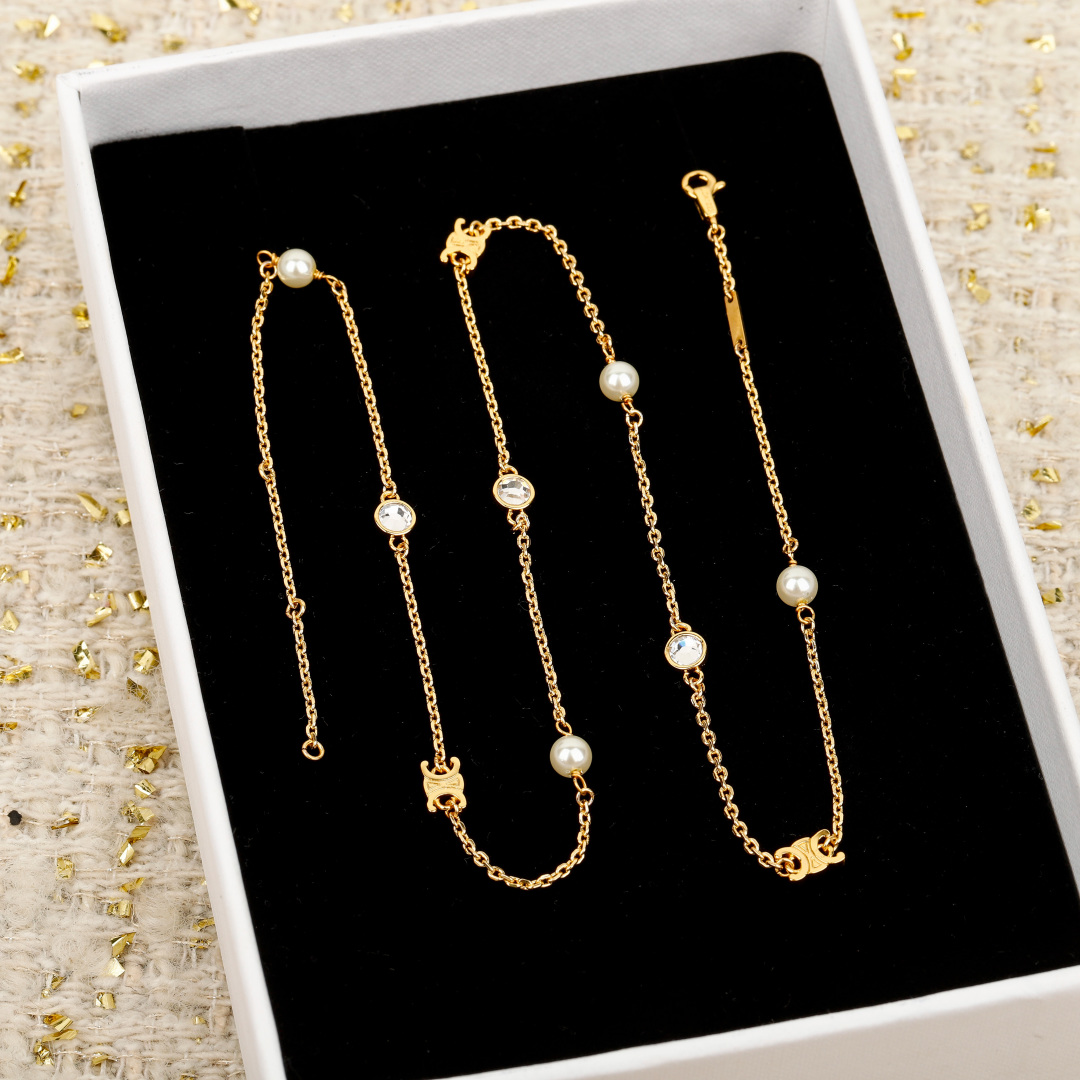 Mini Arc de Triomphe Necklace Item No.250332