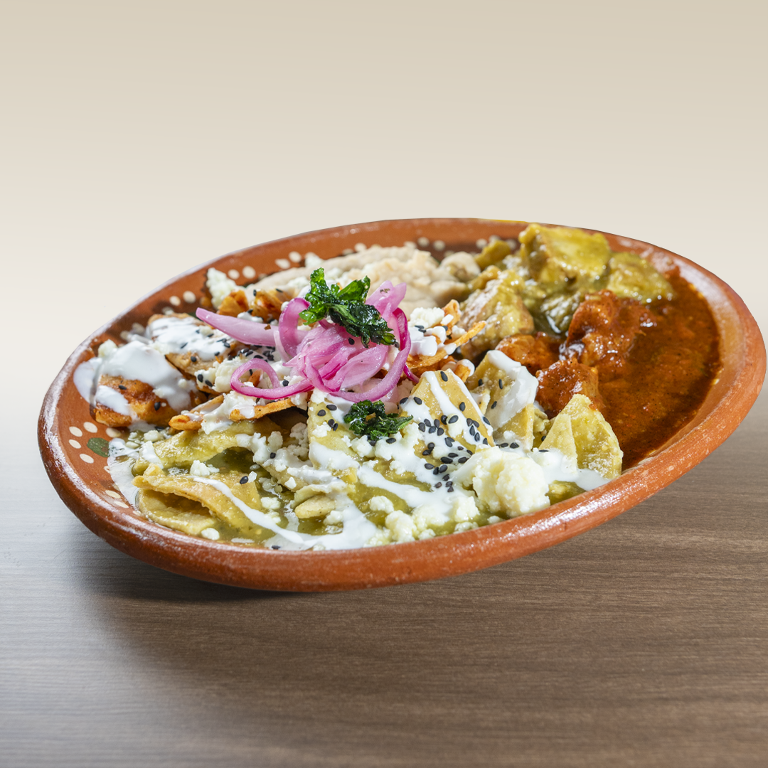 CHILAQUILES CON CHICHARRON