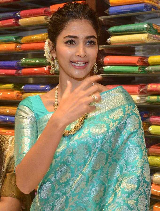 Elegant Blue Banarasi Silk Saree