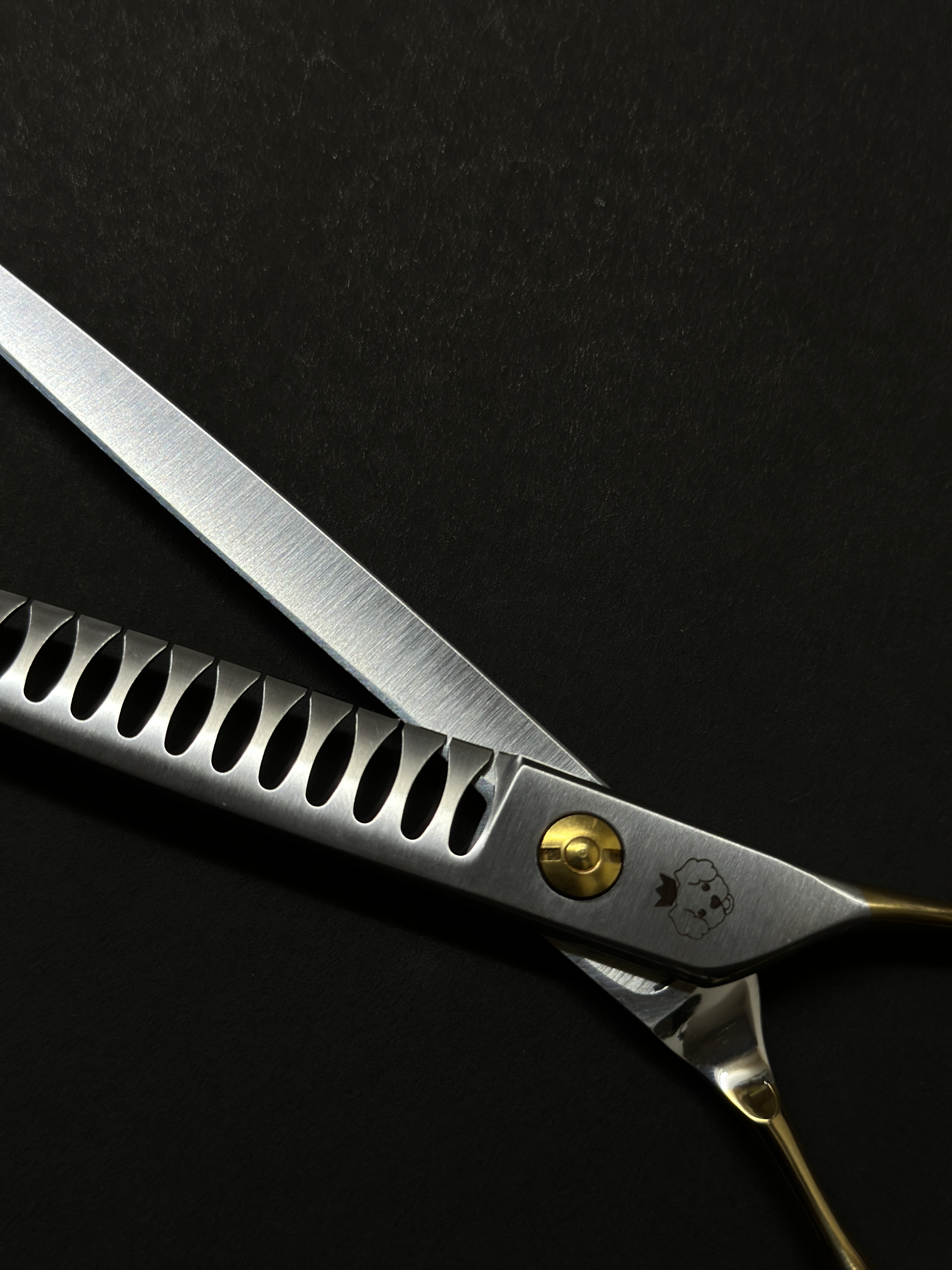 Mochi Pro Scissor Set – 7 Inch (Smooth Edge) by Petsburgh