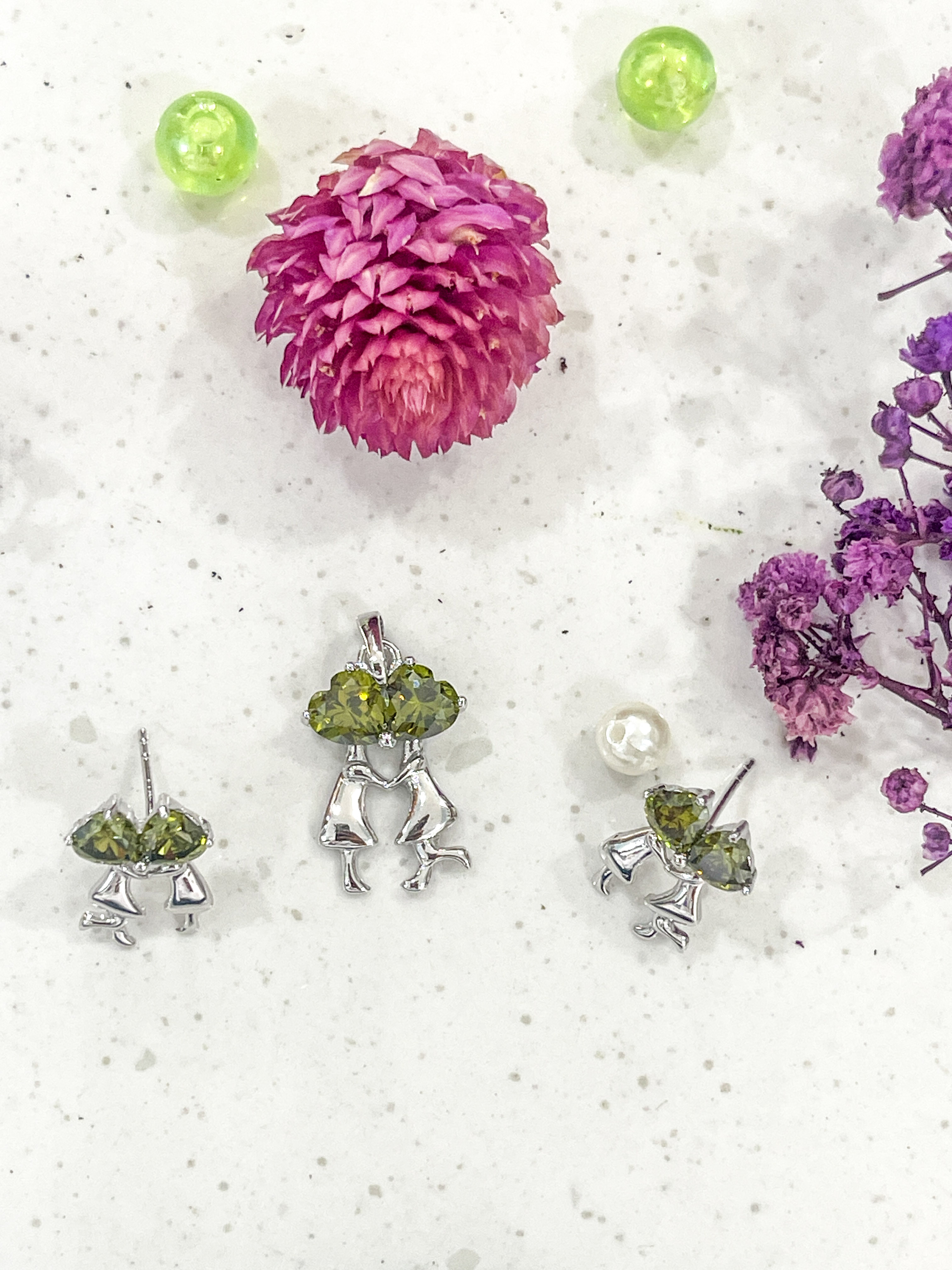 Green Gemstone Dancing Girl Jewelry Set