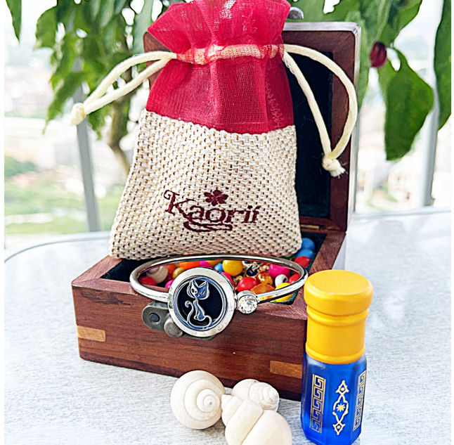 Kaorii Perfumed Bracelet Gift Set