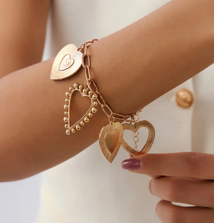 Elegant Simple Style Heart Shape Gold Charm Bracelet