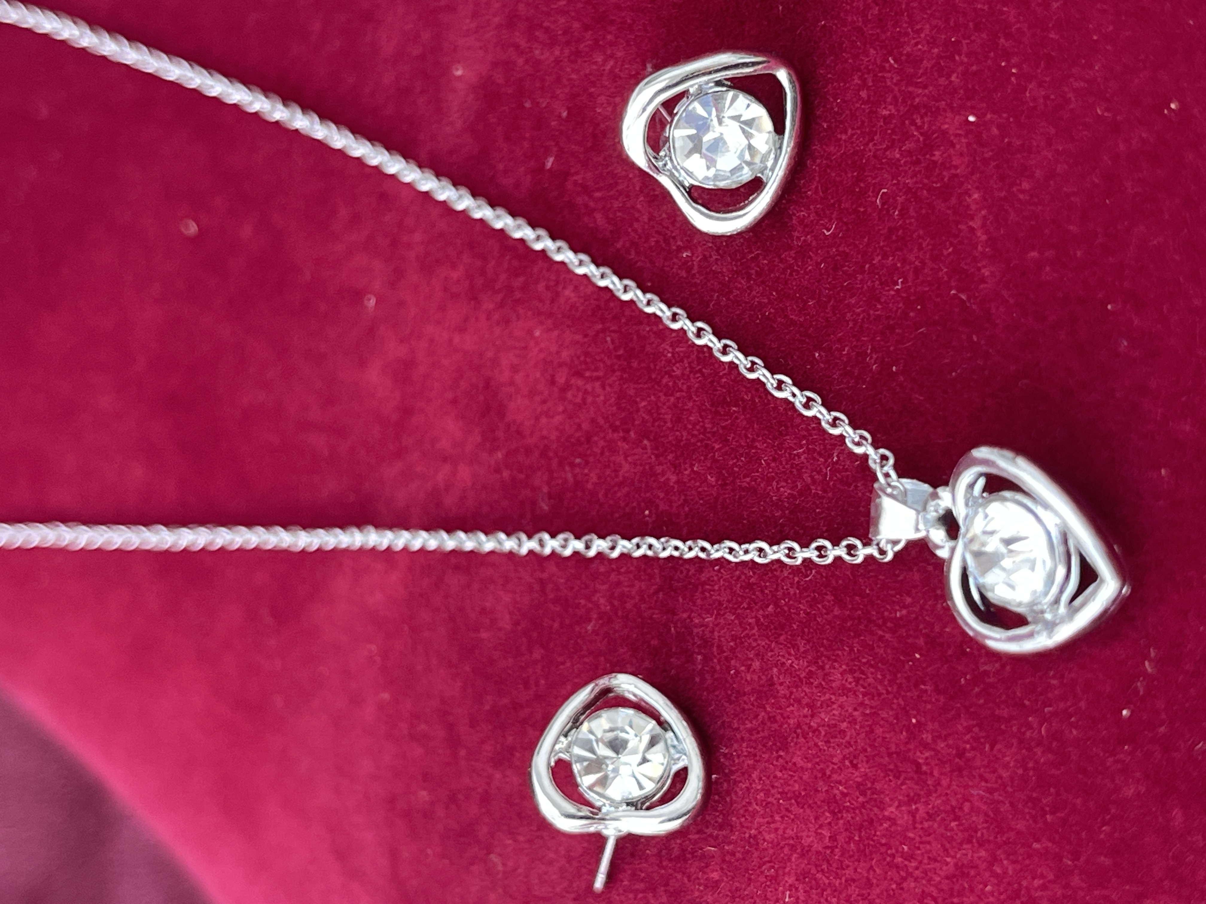 Heart-Shaped Crystal Jewelry Set