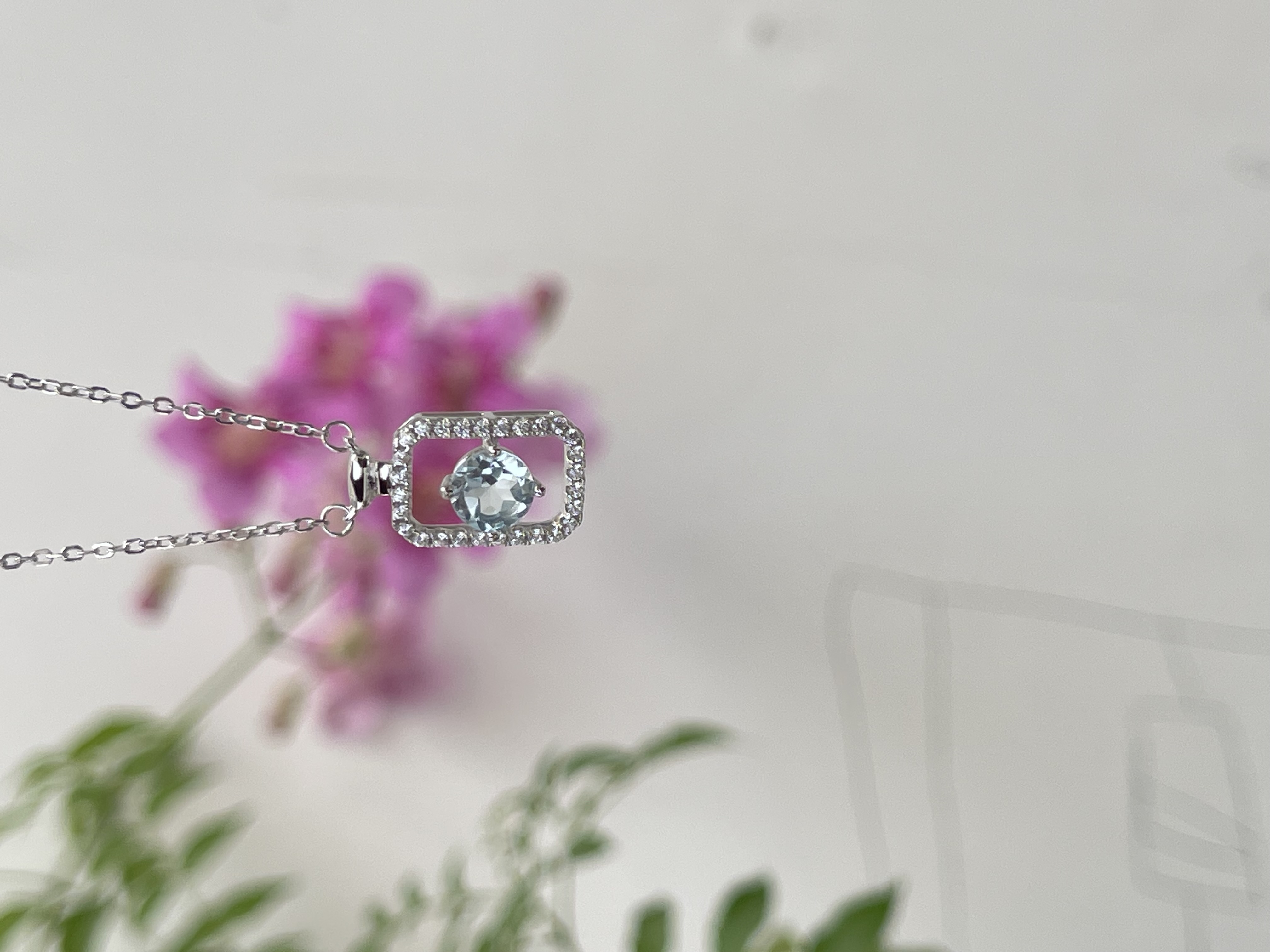 S925 Sterling Bottle shape Natural Blue Topaz Fine Jewelry  