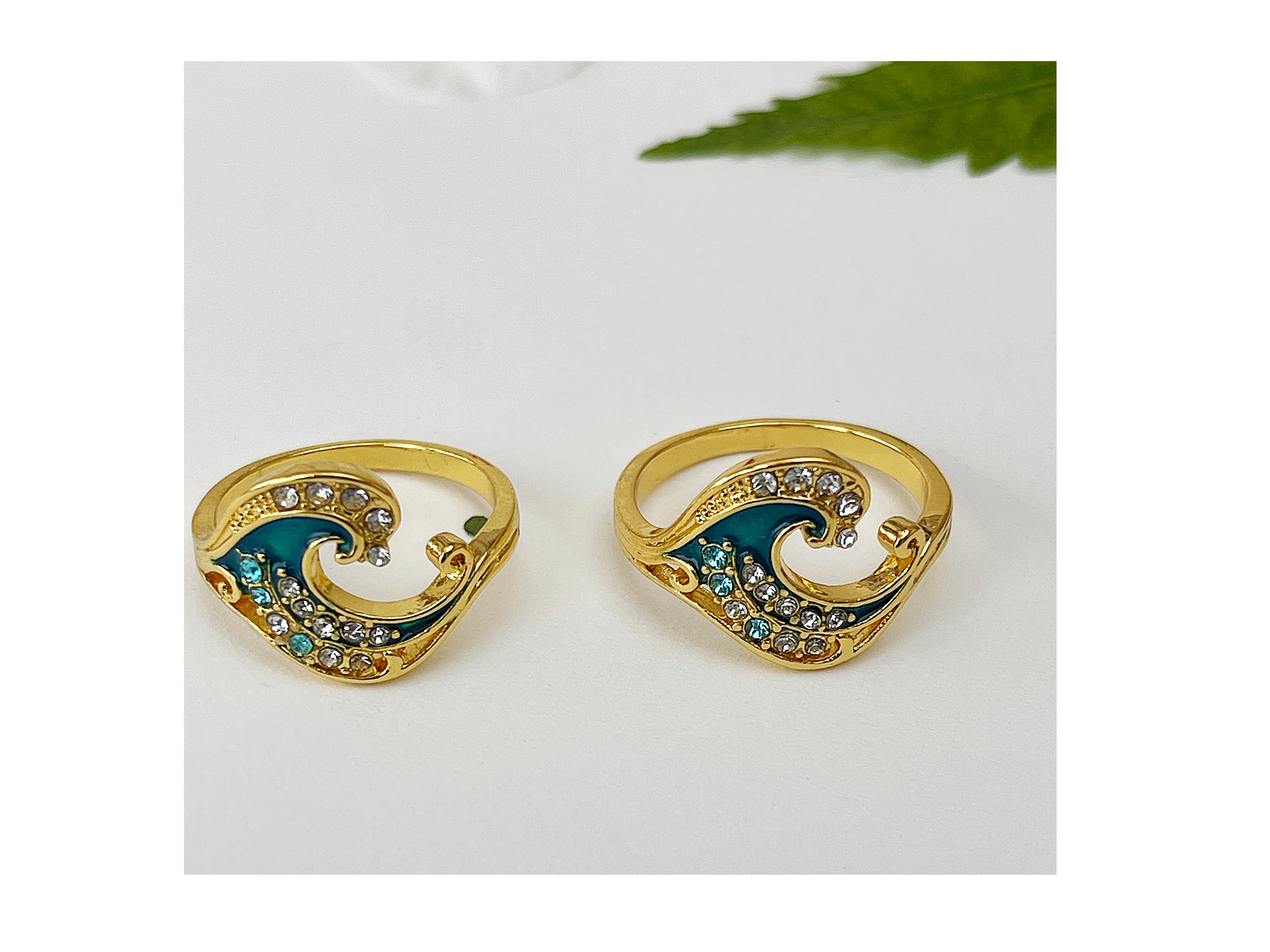 Gold Fashionable Luxury Wave creative Ring