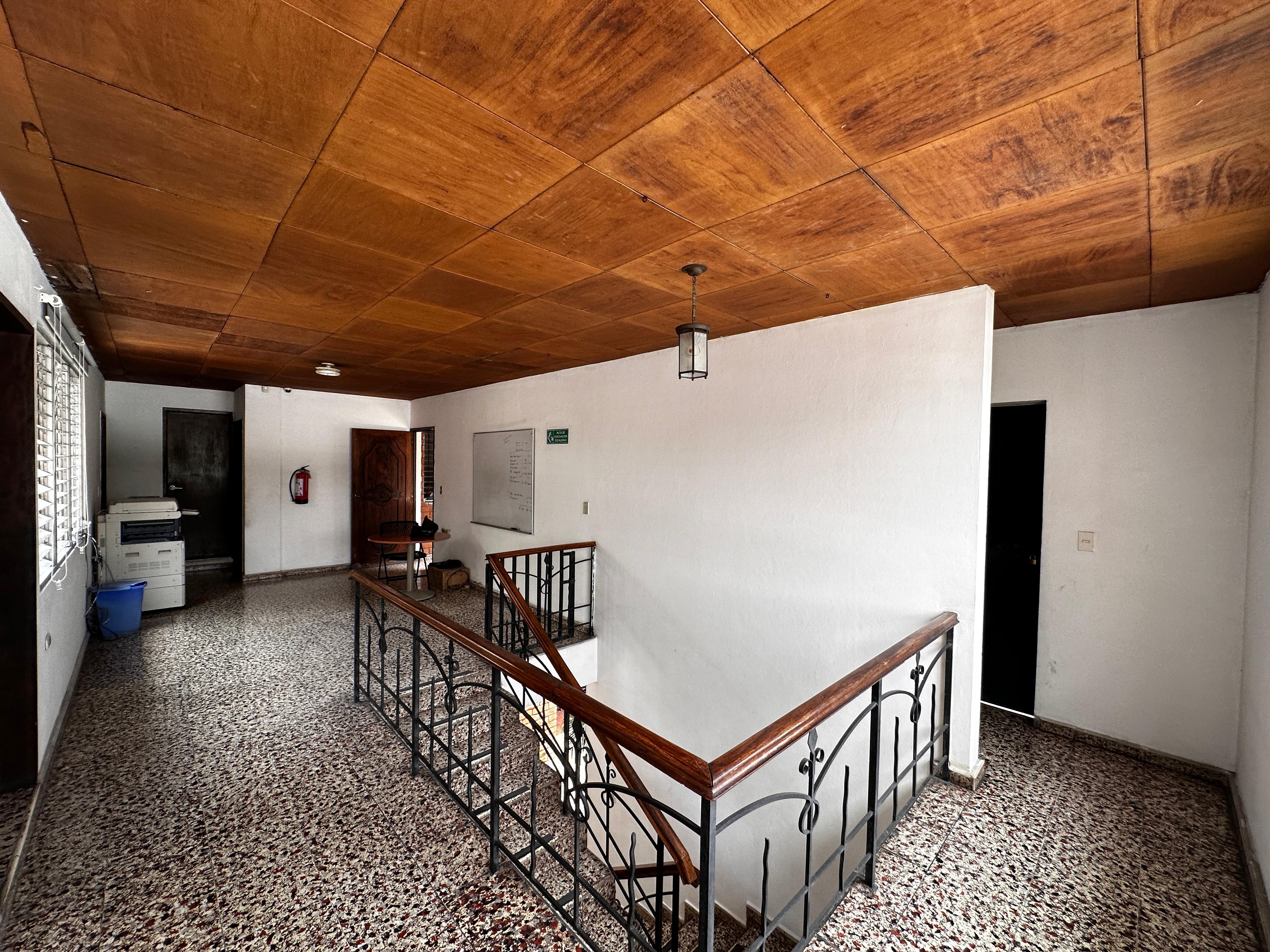 Casa en venta, Col. Flor Blanca, cerca de FUDEM