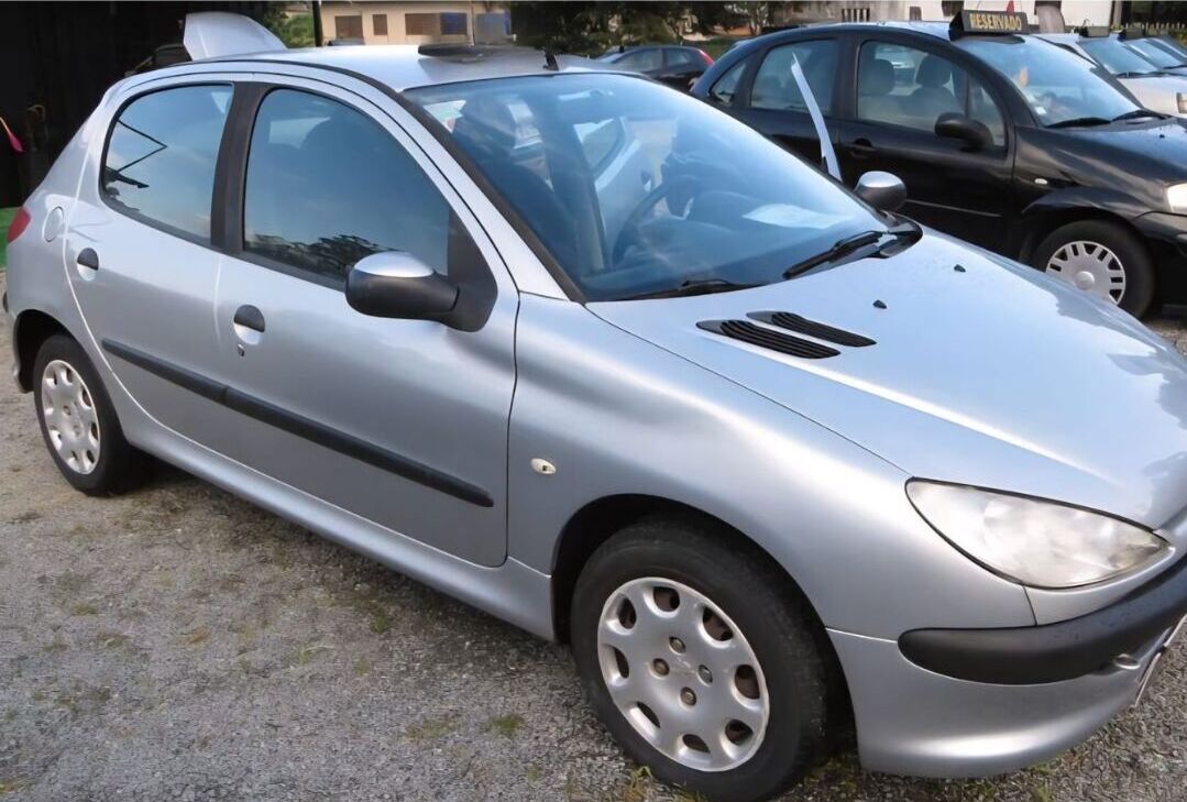 Peugeot 206