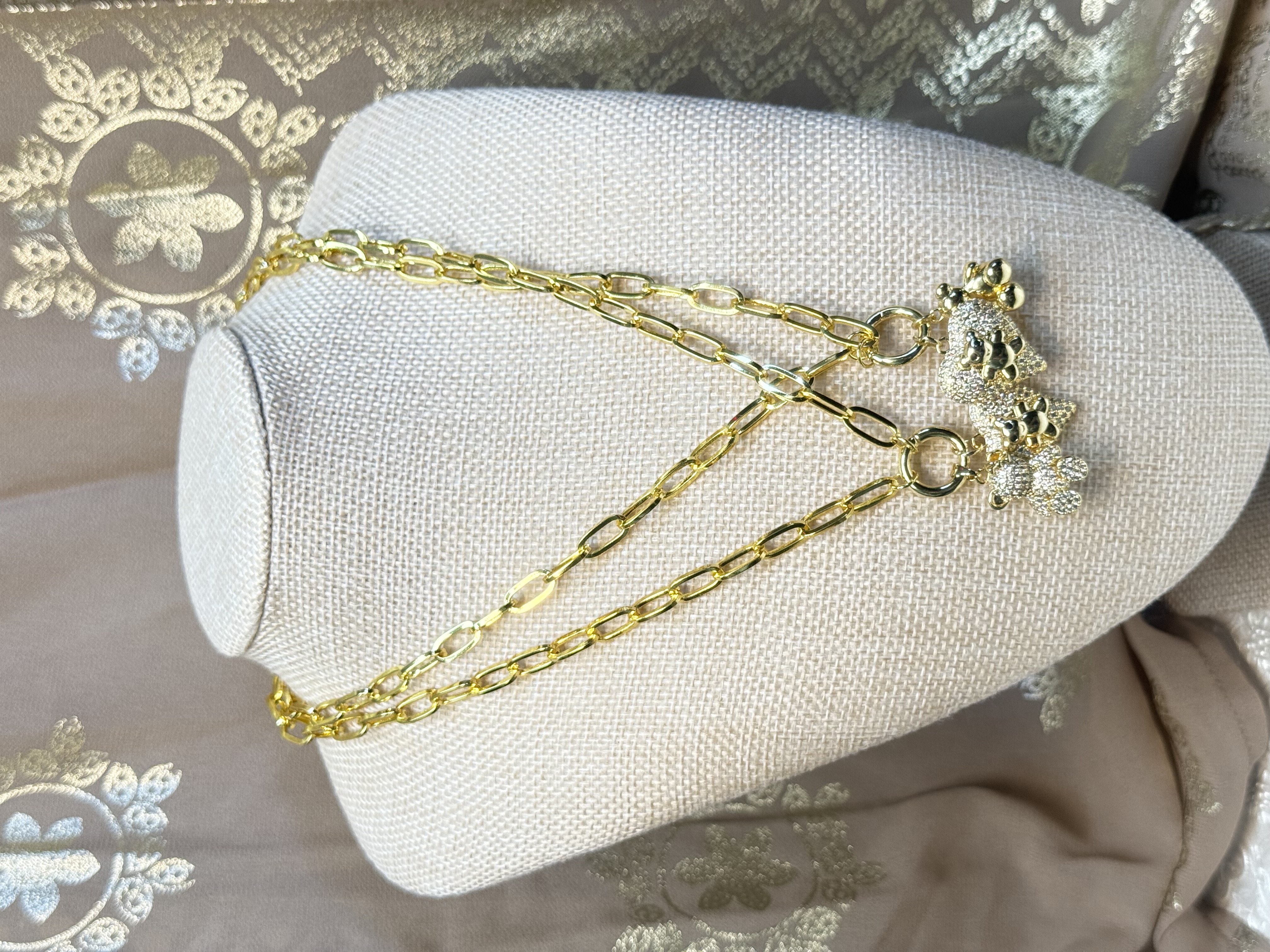 Teddy bear necklace