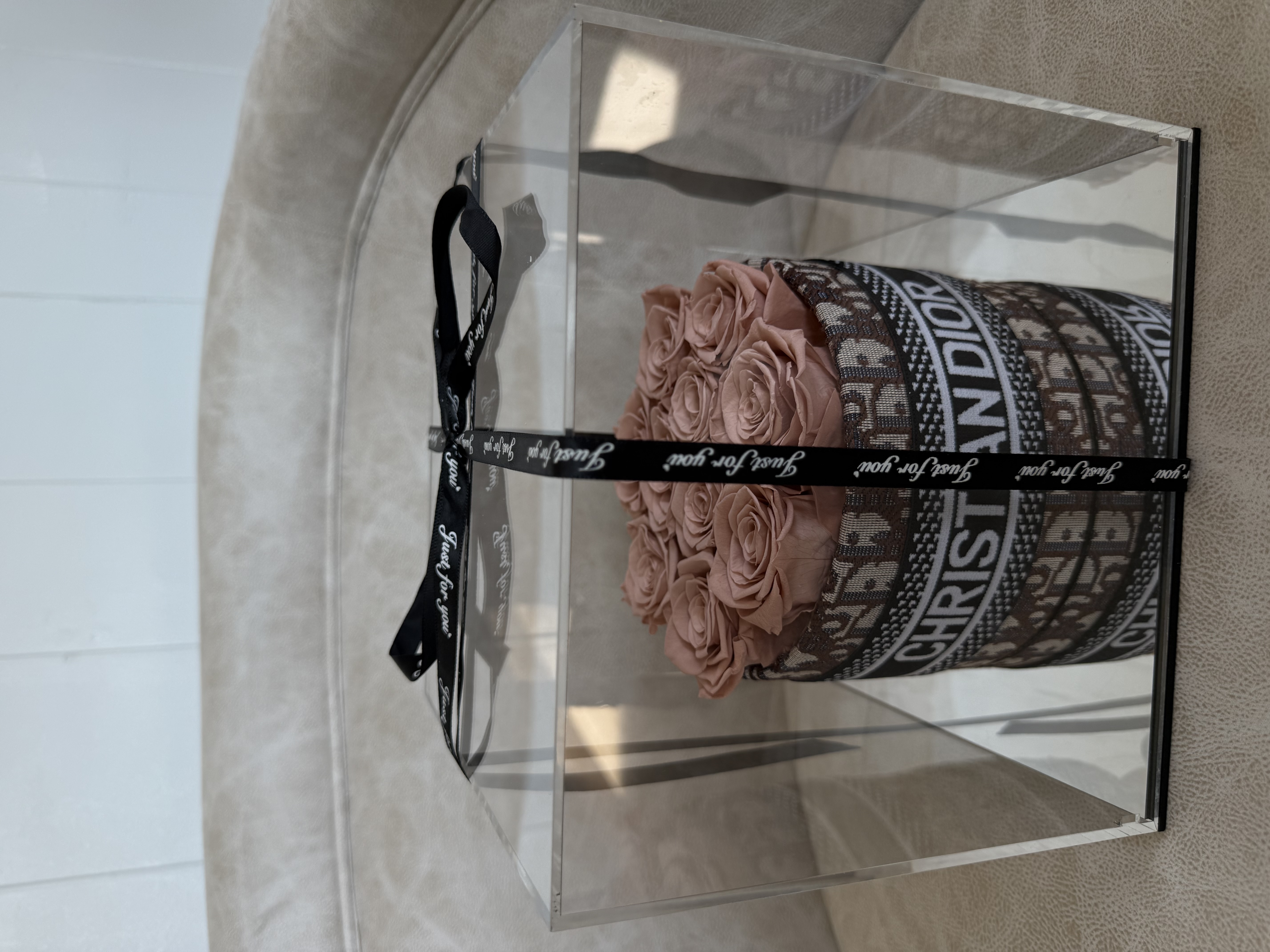 Eternal roses Dior 