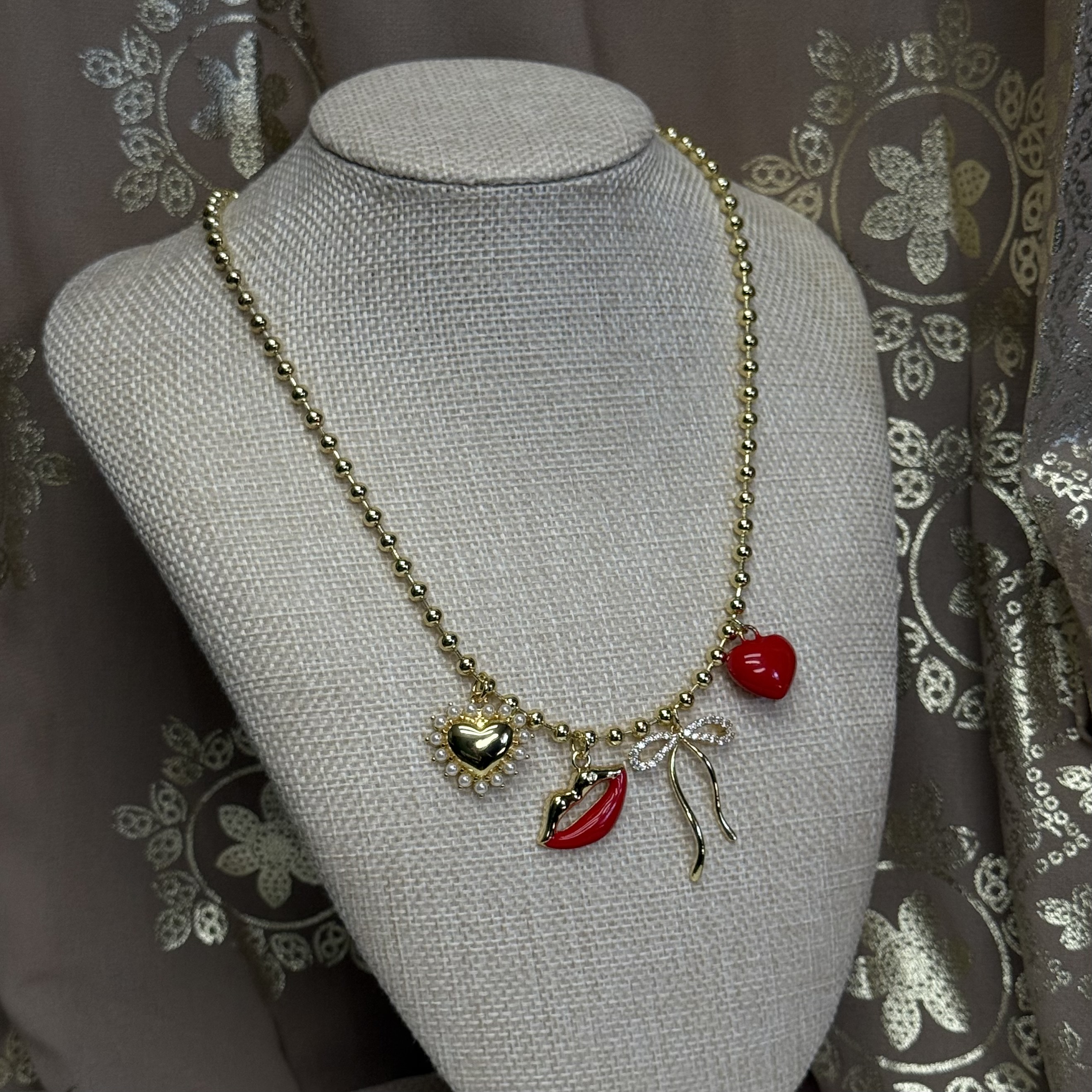 Farah necklace