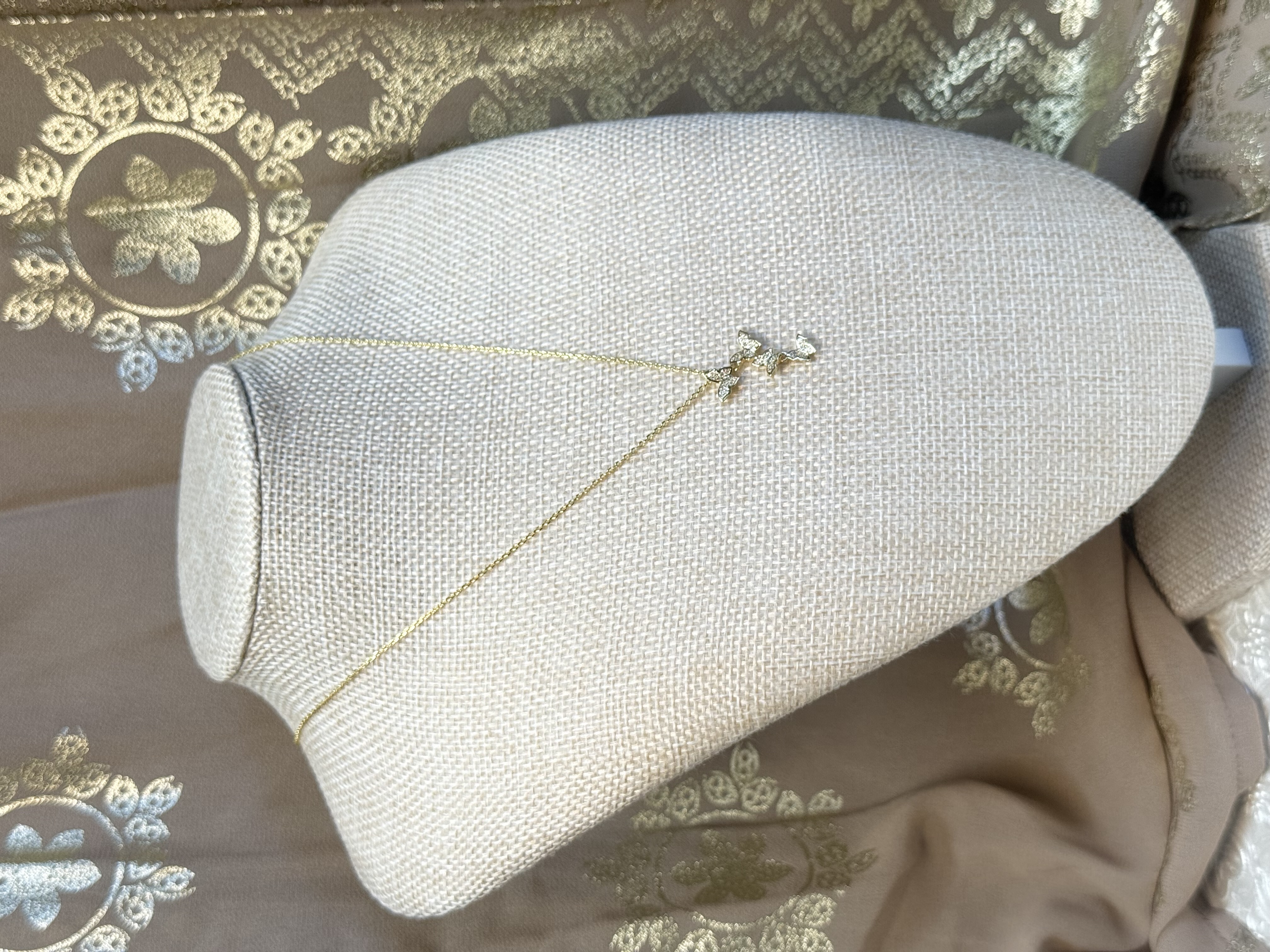 Eva necklace