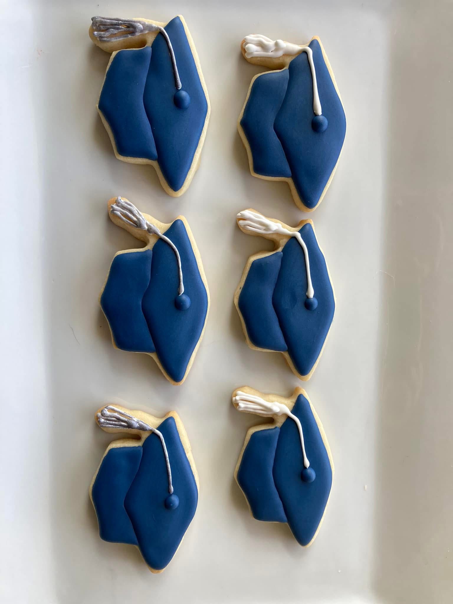 Graduation Gown and Cap Cookies