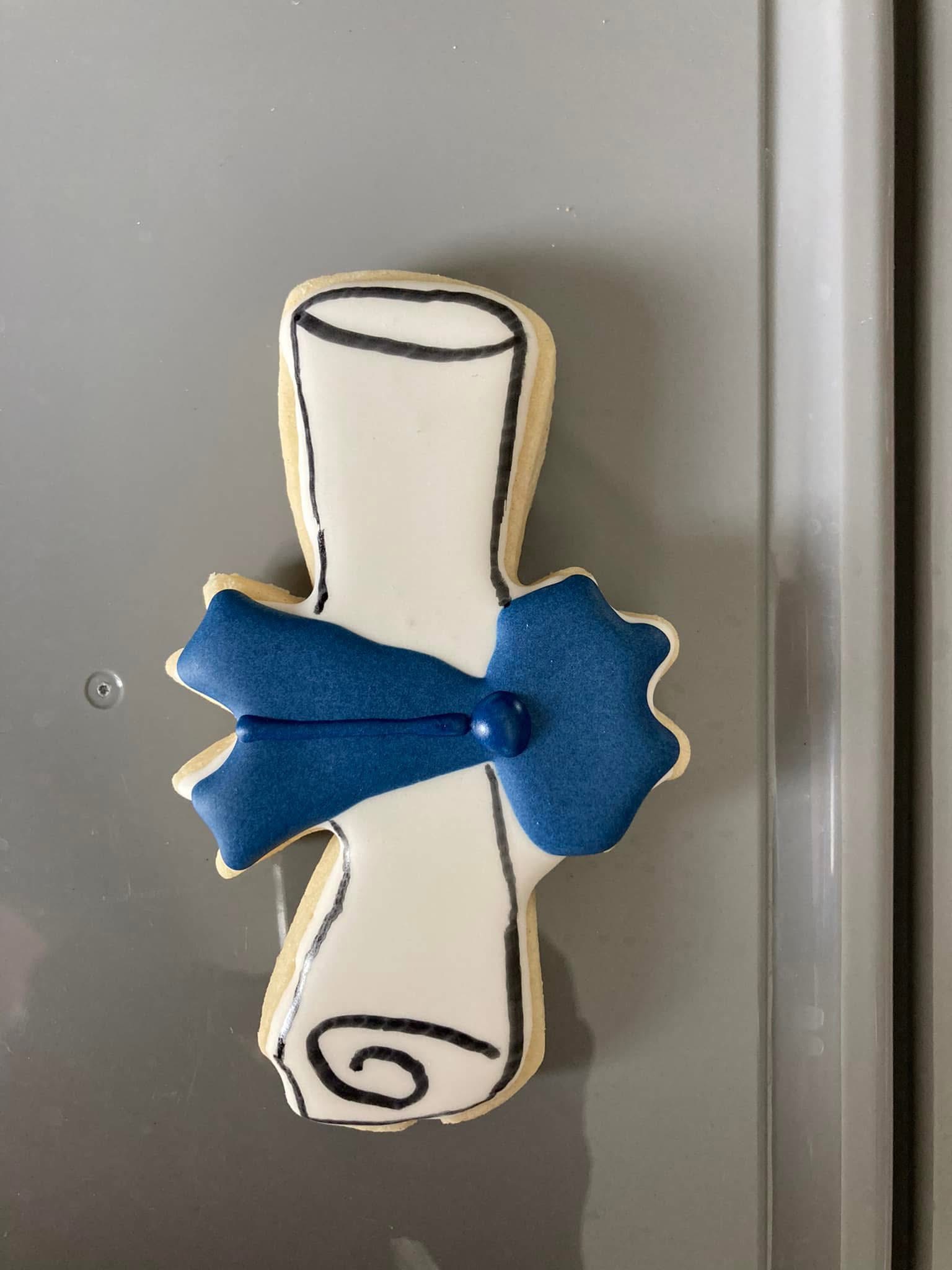 Graduation Gown and Cap Cookies