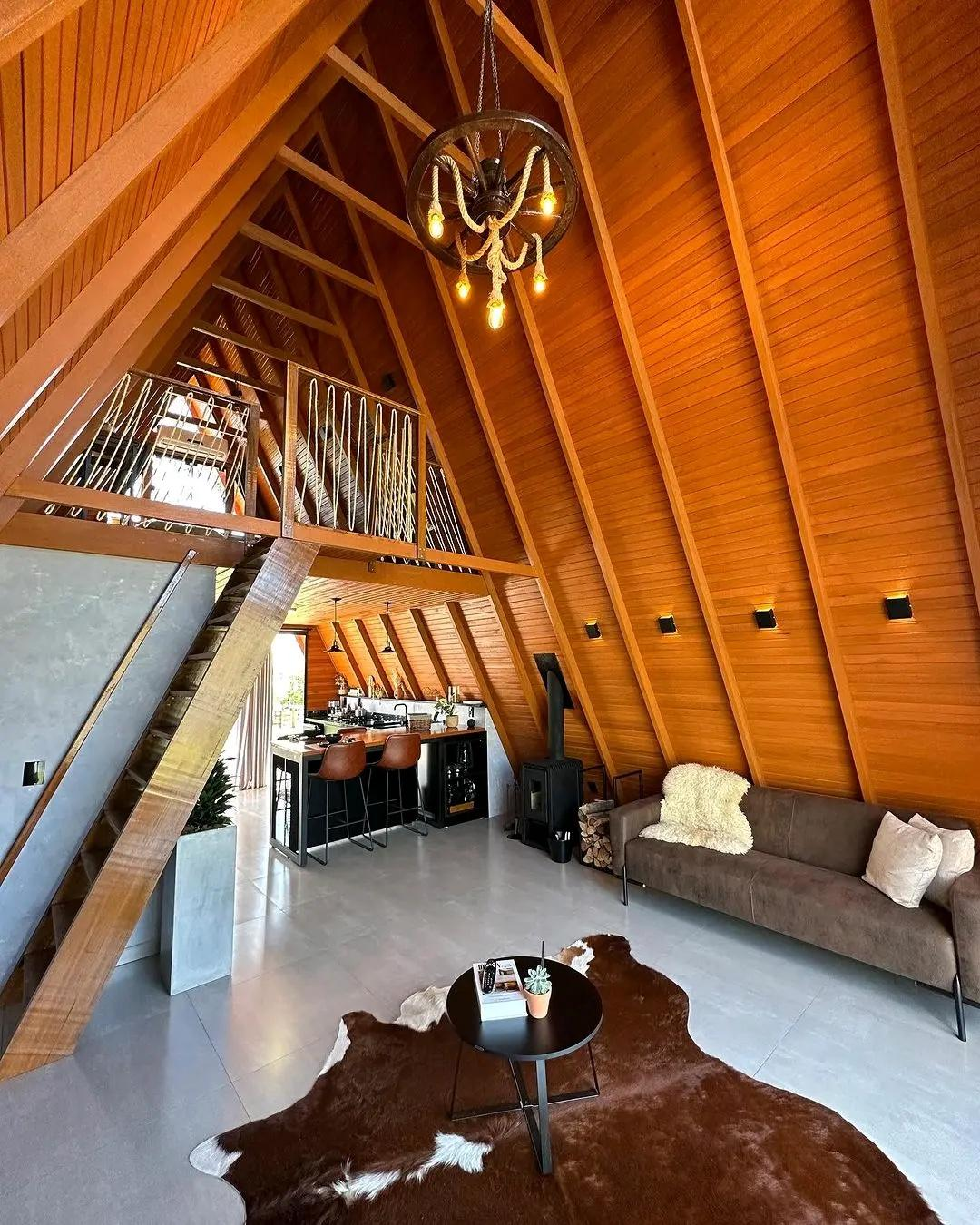 Cheap Price Tiny Cabins Portable Modern Triangle House Small Prefab Log Blockhouse