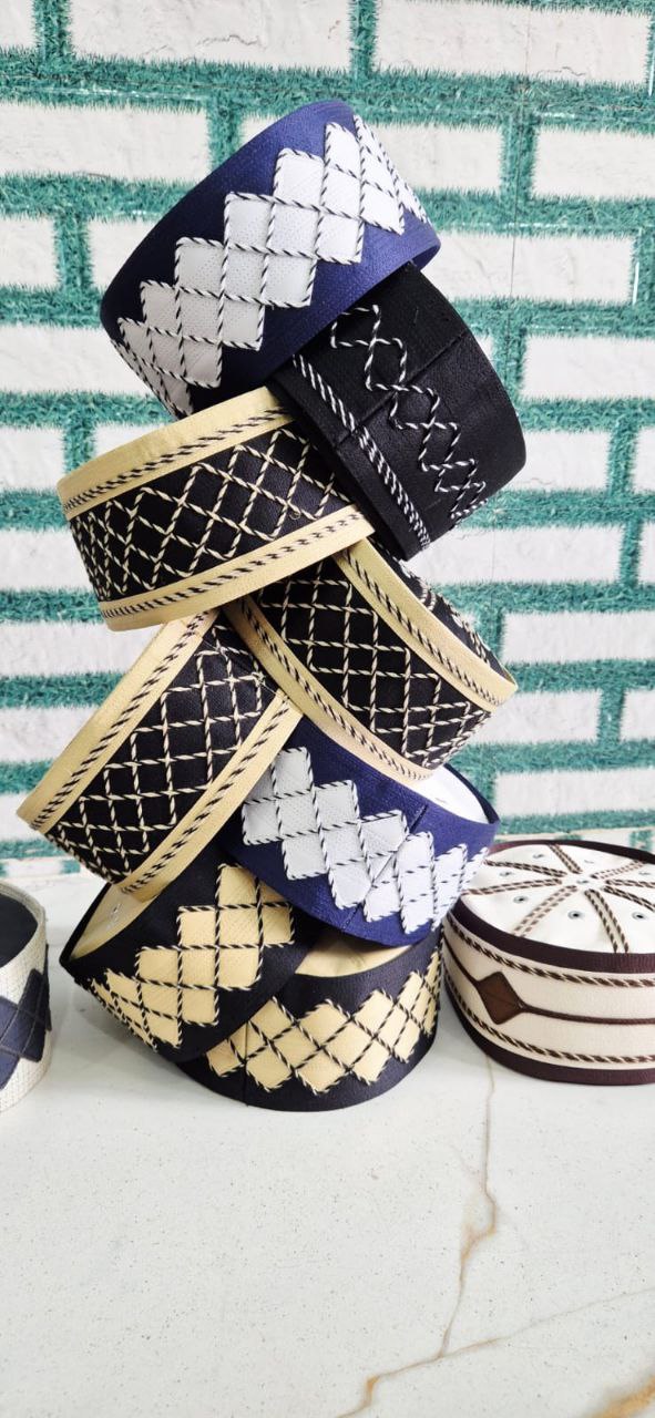 DIAMOND TOPI 
