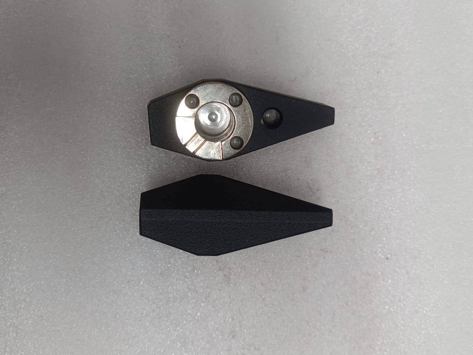 VALVE HANDLE MJ-2745 [4 NOS IN PKT]