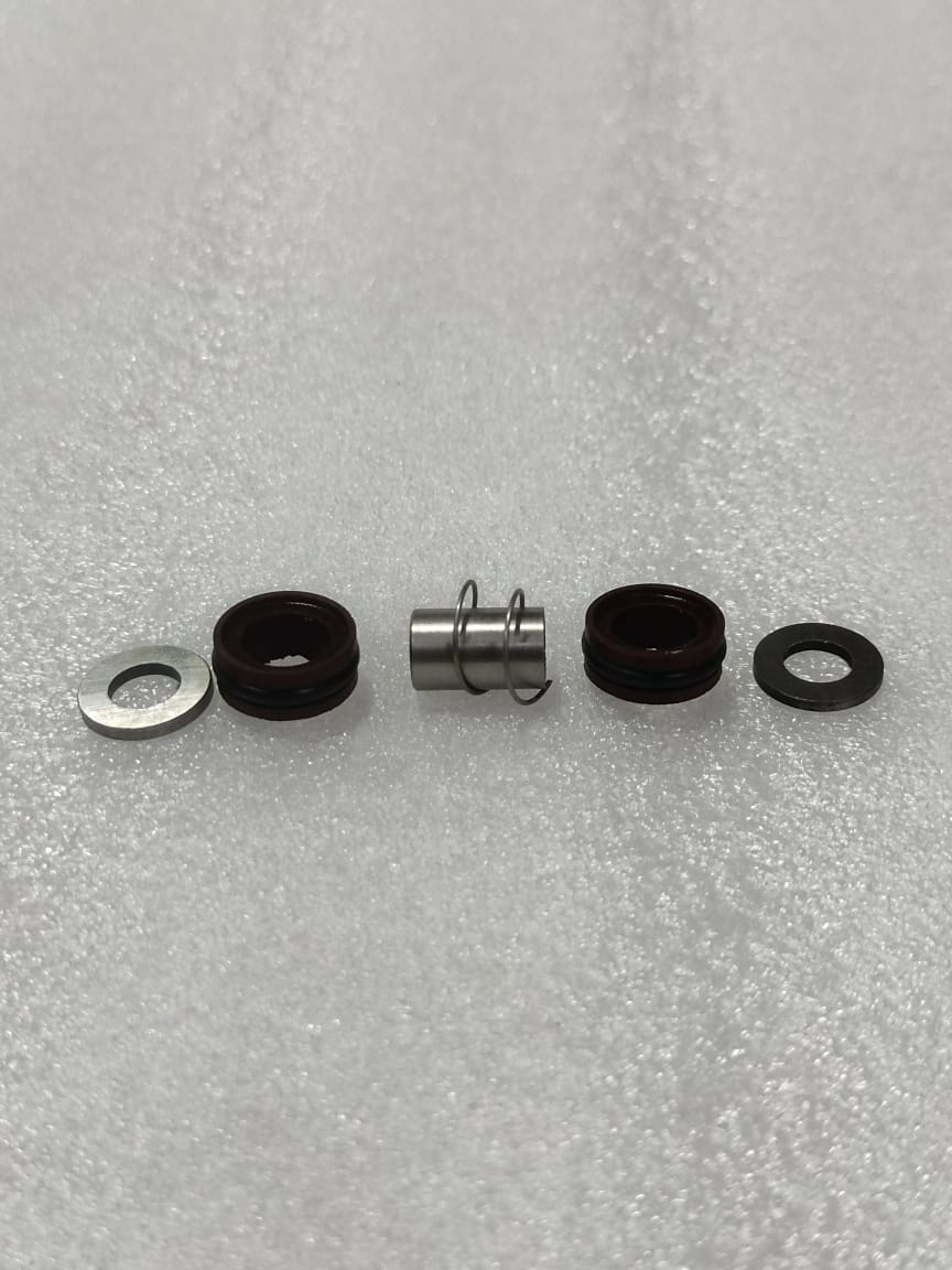 OIL SEAL ASSY 12M/14M-OIL SEAL ASSY [5 NOS IN PKT]