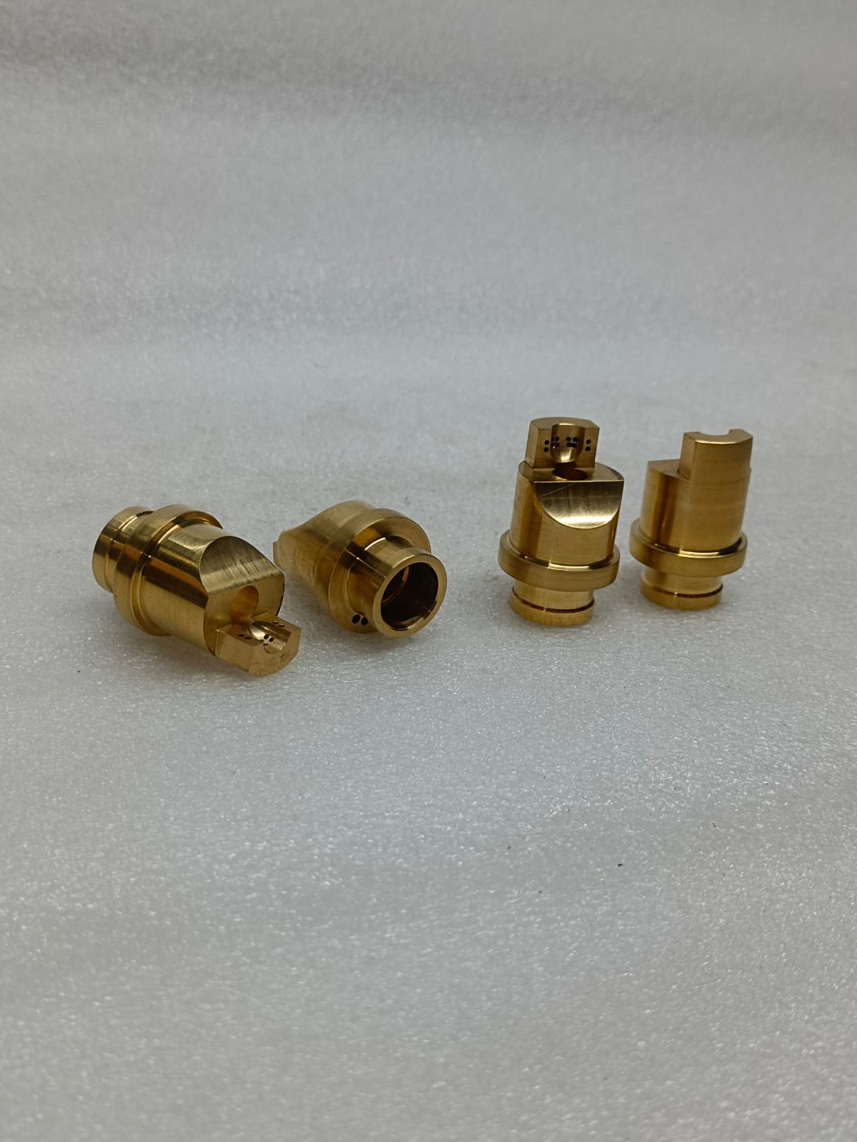 ANGULAR AIR CAP BRASS  3XT-3-A [5 NOS IN PKT]