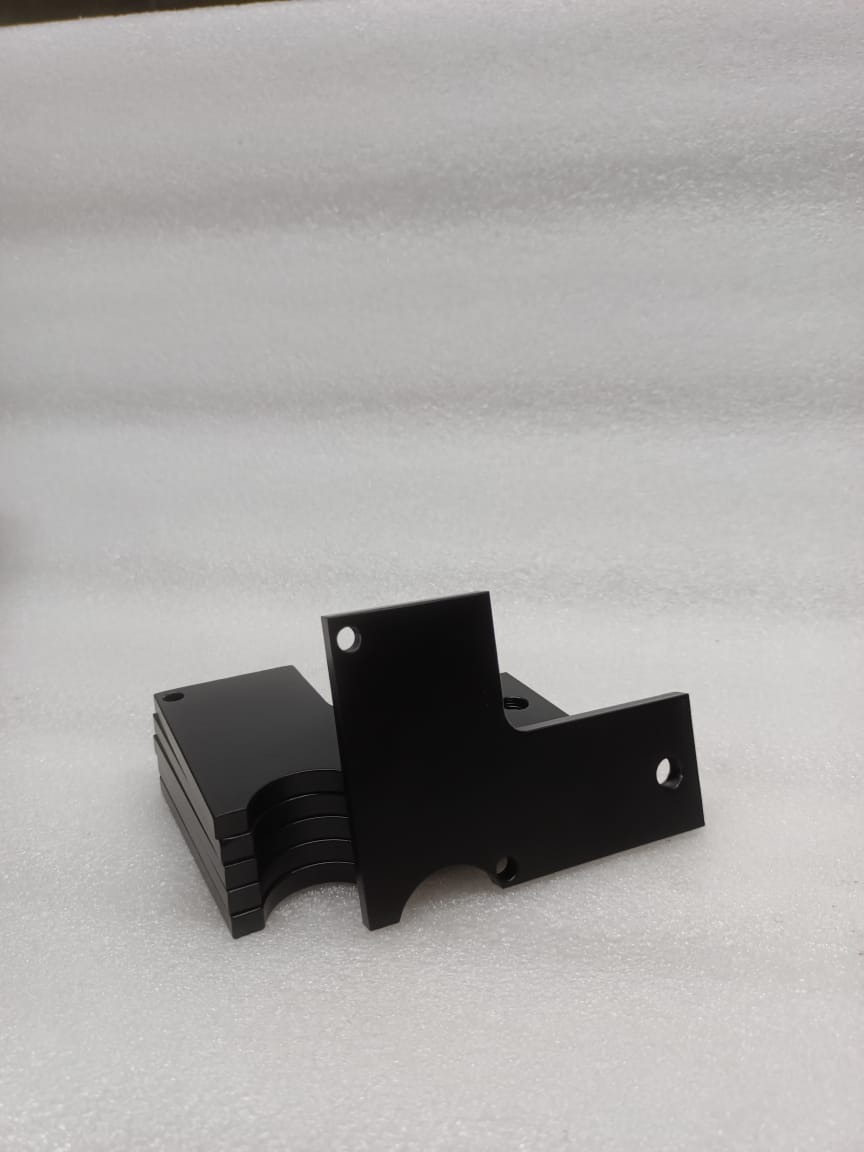 MOUNTING PLATE FOR ARC SPRAY AIR DRIVE [2 NOS IN PKT]