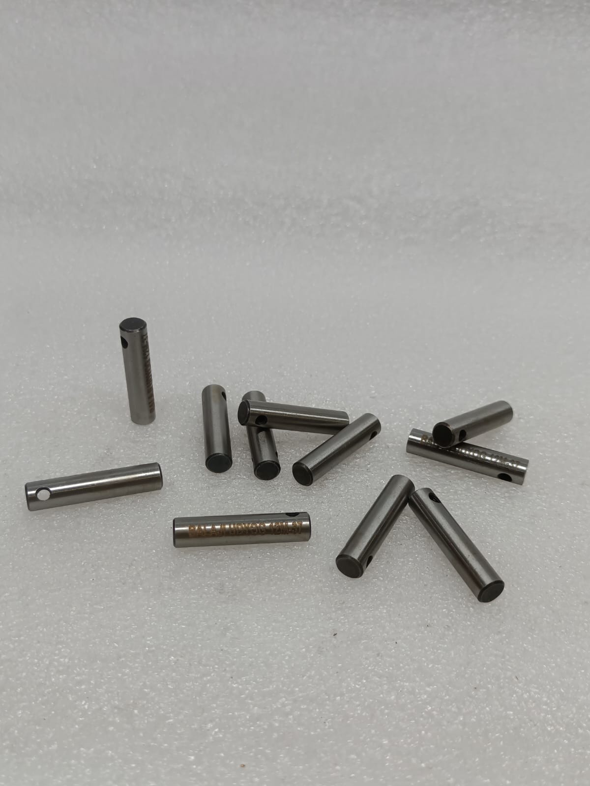 UPPER DRIVE ROLL AXLE 12M/14M-37 [10 NOS IN ONE PKT]