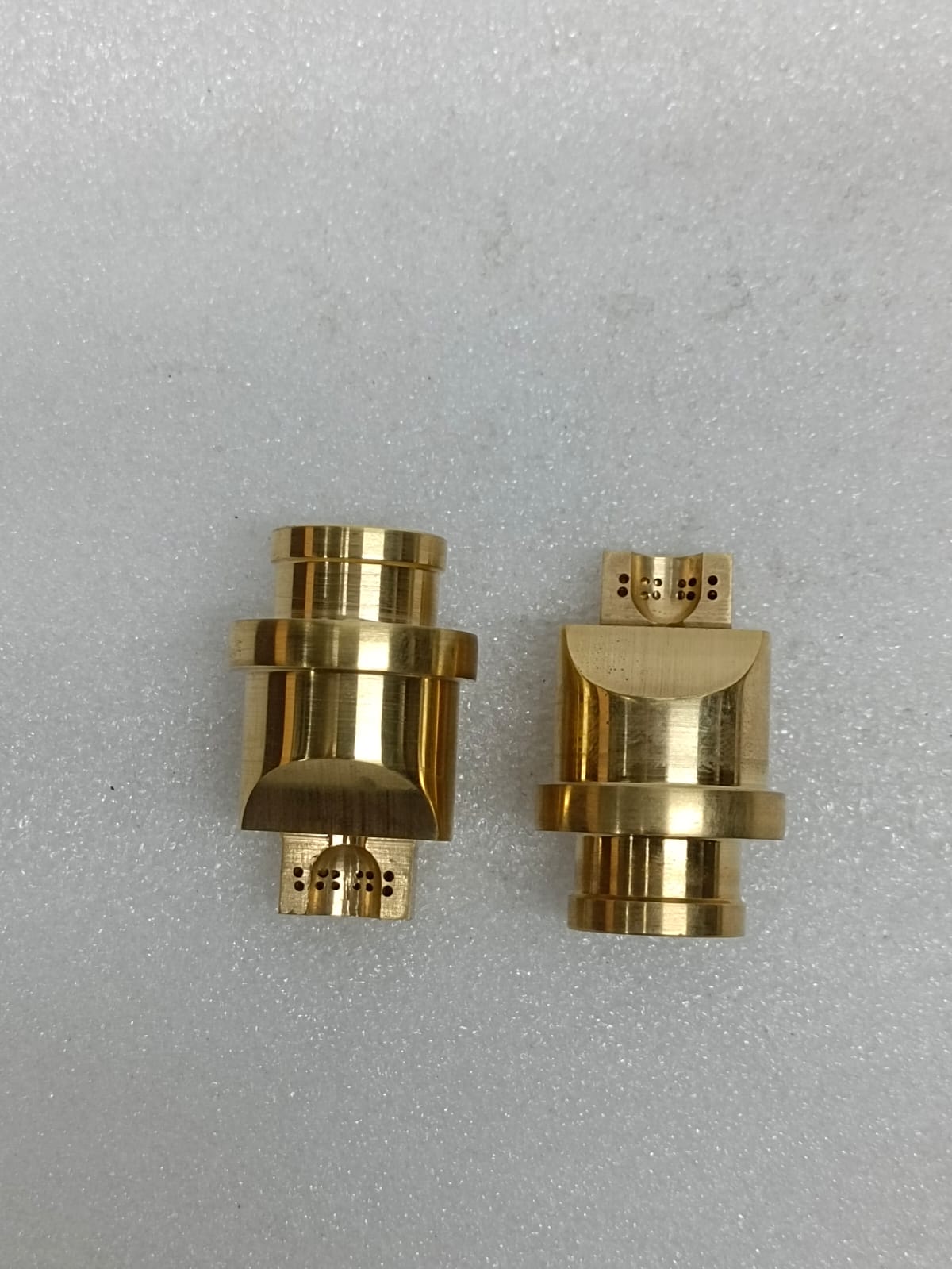 ANGULAR AIR CAP BRASS  3XT-3-A [5 NOS IN PKT]