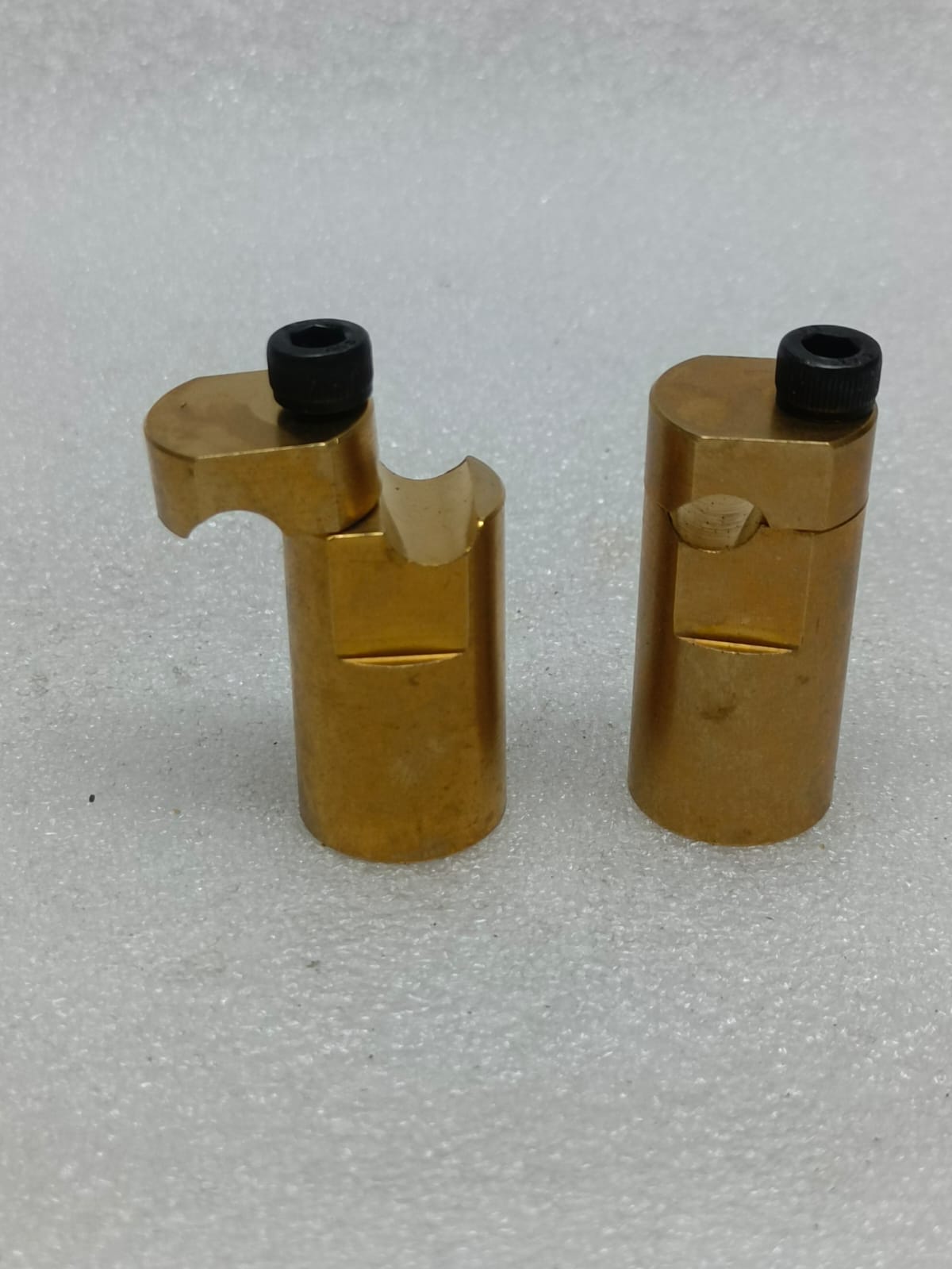 TERMINAL ASSY BRASS BU-8830-247-B [4 NOS IN ONE PKT]