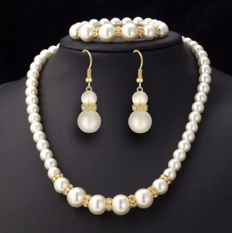 Elegant Pearl Jewelry Set