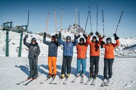 Clases Grupales Esquí Adultos 2 horas + material