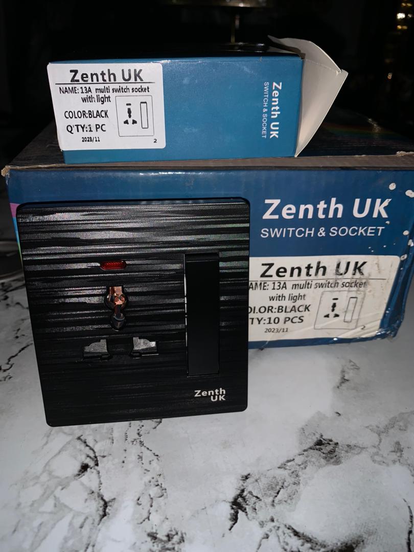 Zenith UK 13A Multi Switch Socket with Light