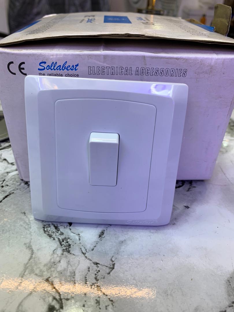 Single Pole Electrical Switch