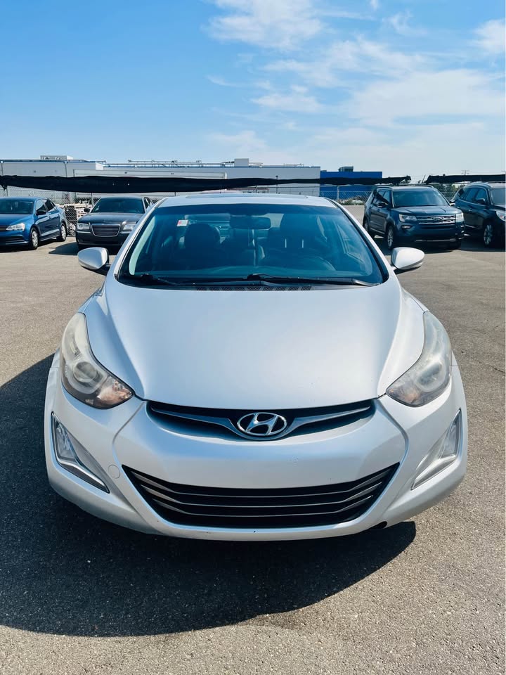 Hyundi Elantra, 2014