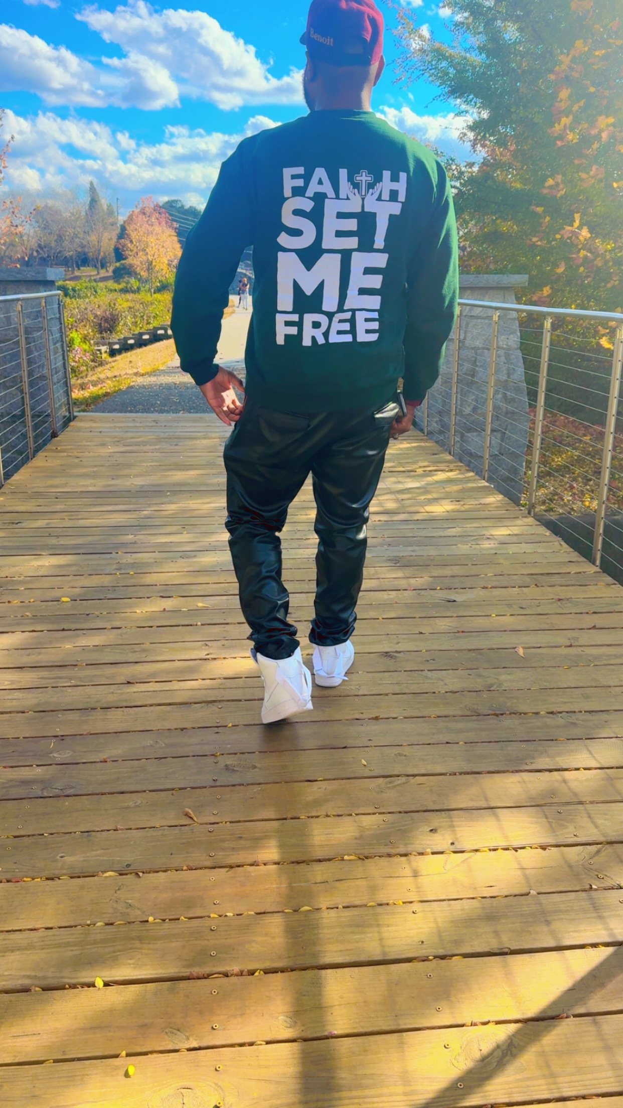 Free Yo Mind Signature Sweatshirt