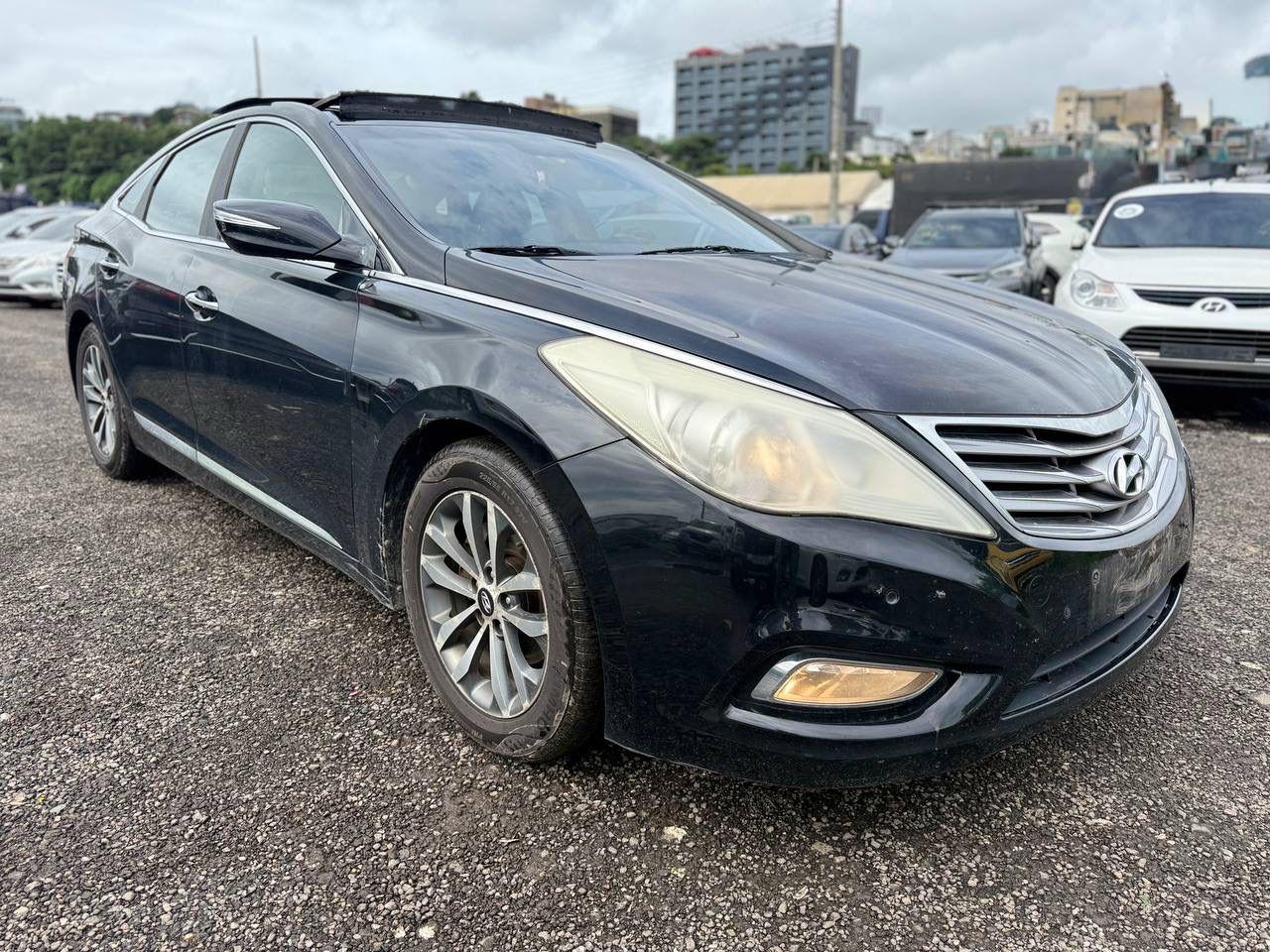 2011/2012 Hyundai Grandeur HG240 – Full Option | Panoramic Sunroof | 2.4L Gasoline | Black