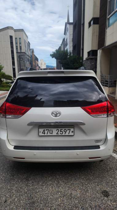 Toyota Sienna – 2014/2015 Model (Full Option | 4WD)
