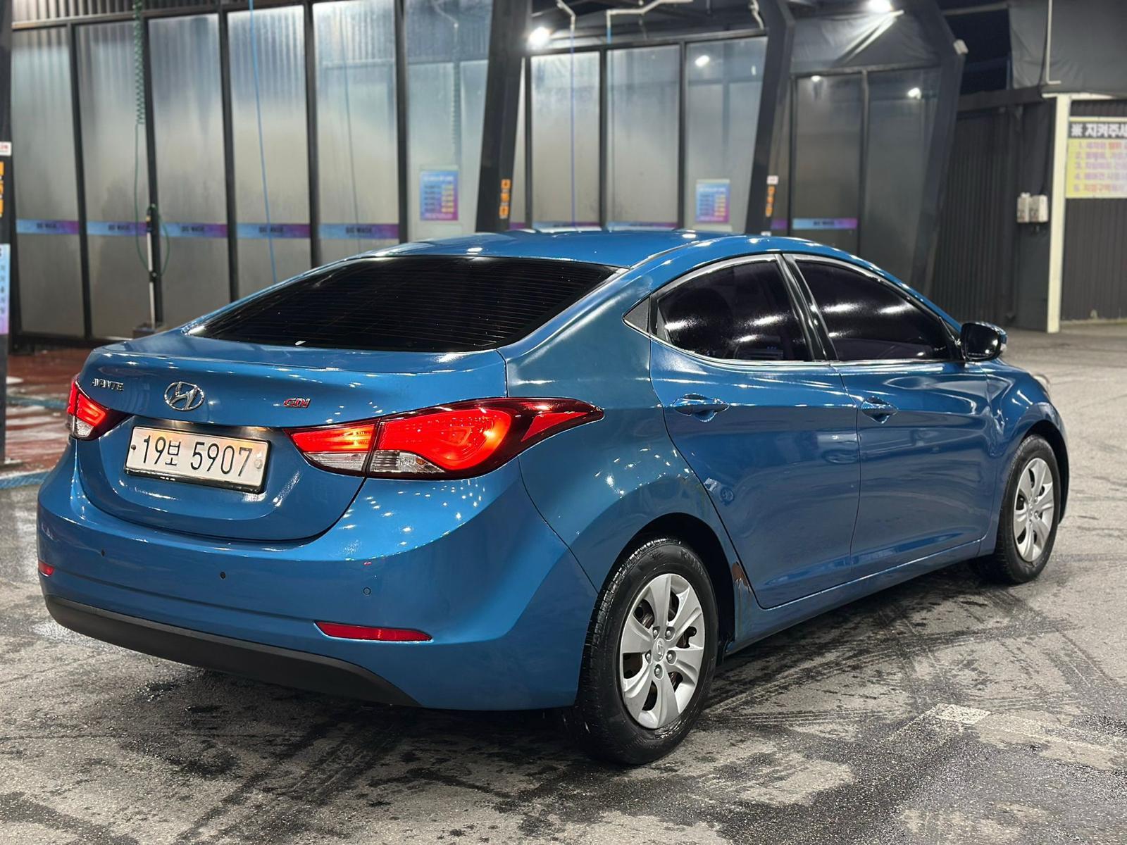 2014 Hyundai Avante Executive – Smart Key | Navigation | Sport+ | Blue