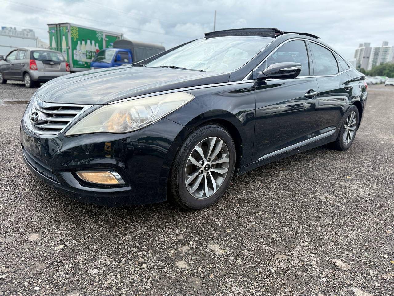 2011/2012 Hyundai Grandeur HG240 – Full Option | Panoramic Sunroof | 2.4L Gasoline | Black