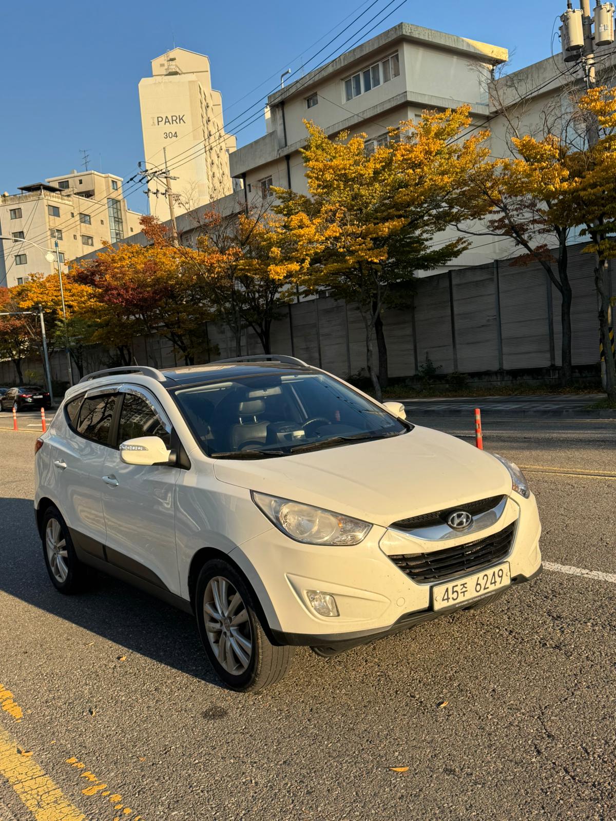 Hyundai Tucson LX20 2010 Diesel – Panoramic Sunroof, Navigation, Back Camera