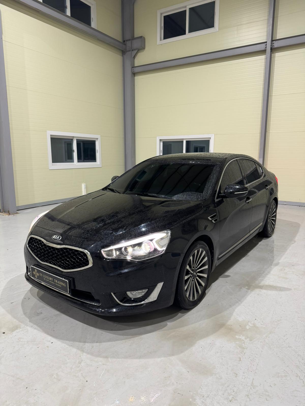 Kia K7 2.4L Gasoline 2013 – Smart & Elegant Sedan