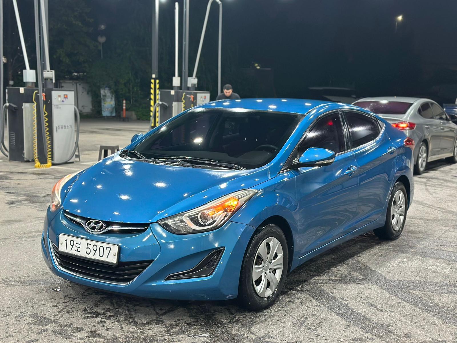 2014 Hyundai Avante Executive – Smart Key | Navigation | Sport+ | Blue