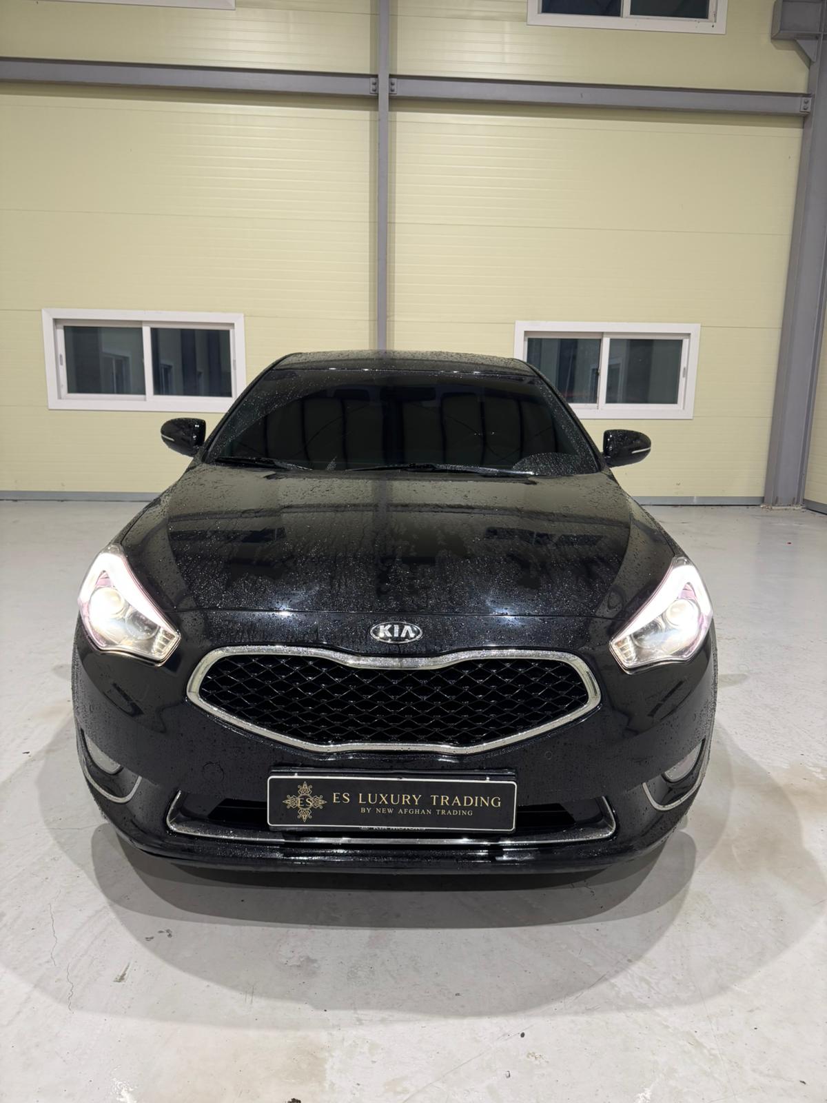 Kia K7 2.4L Gasoline 2013 – Smart & Elegant Sedan
