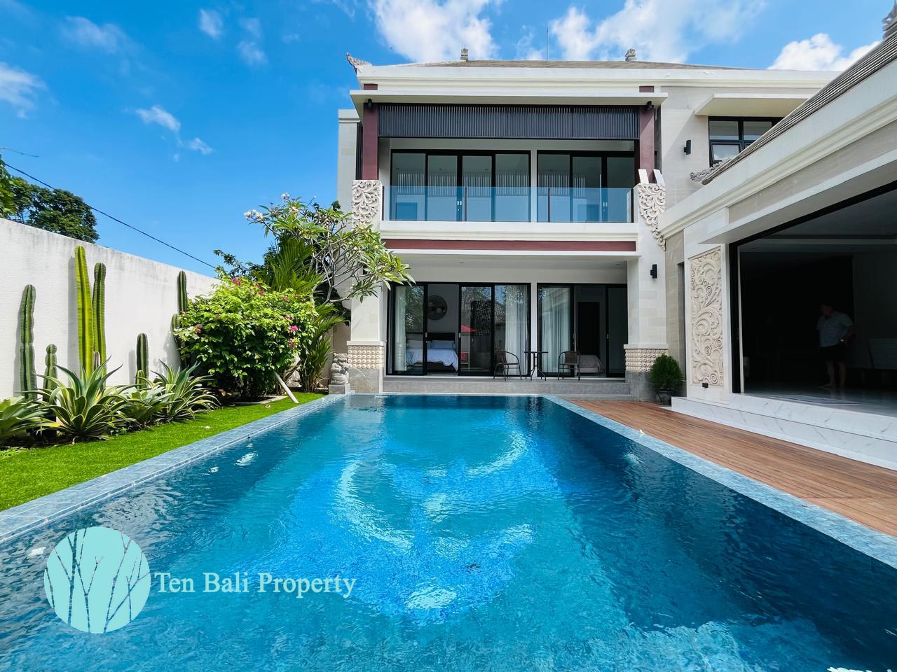 Modern Villa with Private Pool