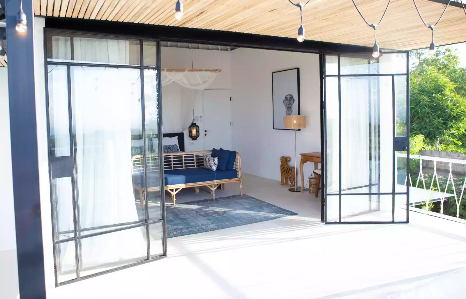 5 BEDROOM VILLA WITH OCEAN VIEWS FOR SALE FREEHOLD IN ULUWATU 