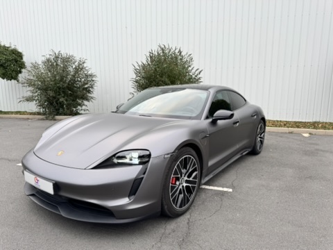 Porsche Taycan 4S