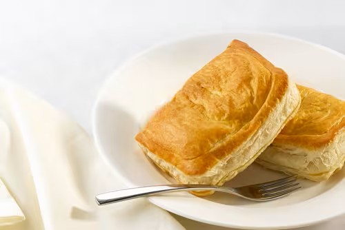 Wrights Uncooked Cheese & Onion Pasties 36x185g