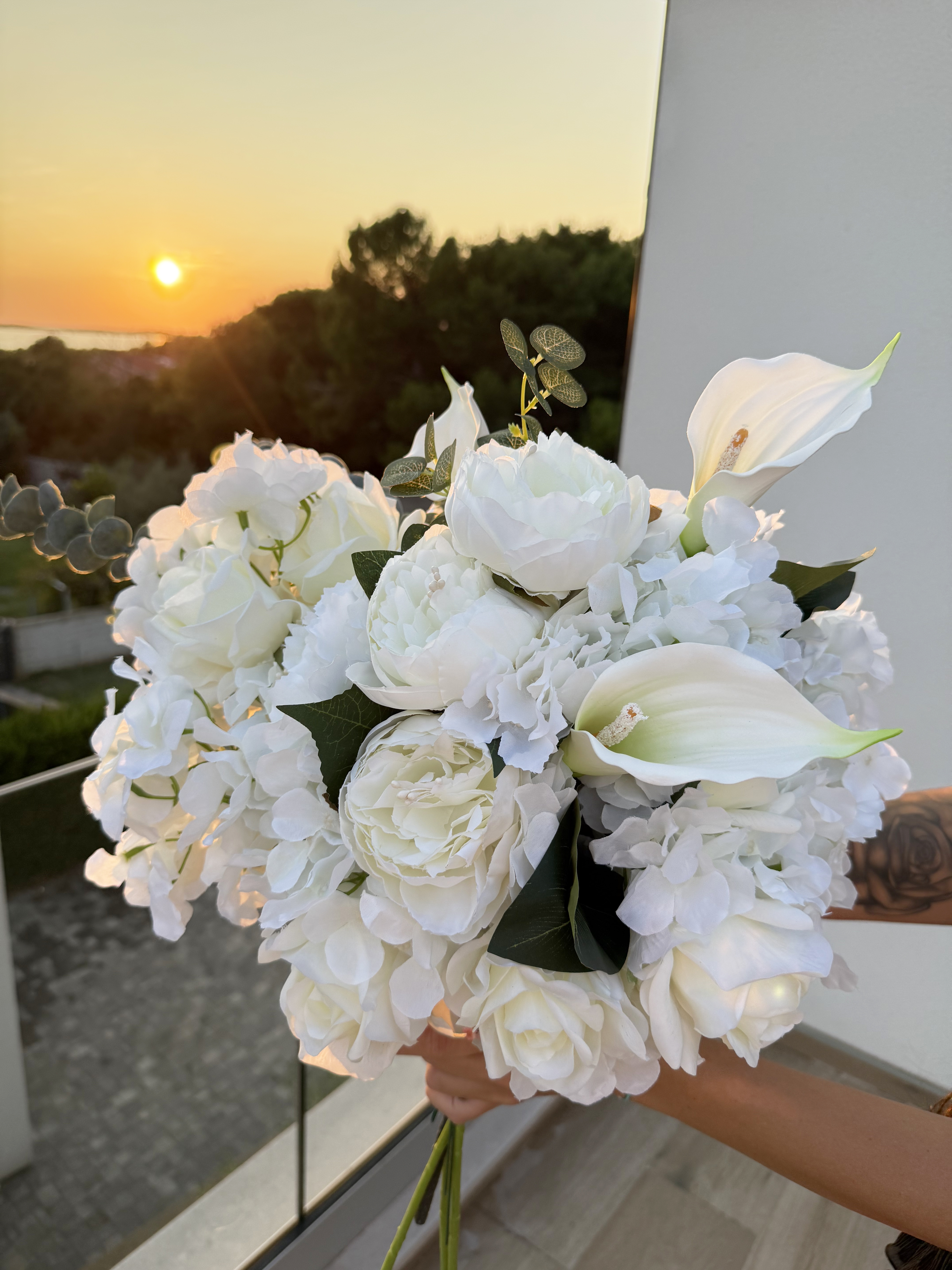 Elegáns művirágcsokrok